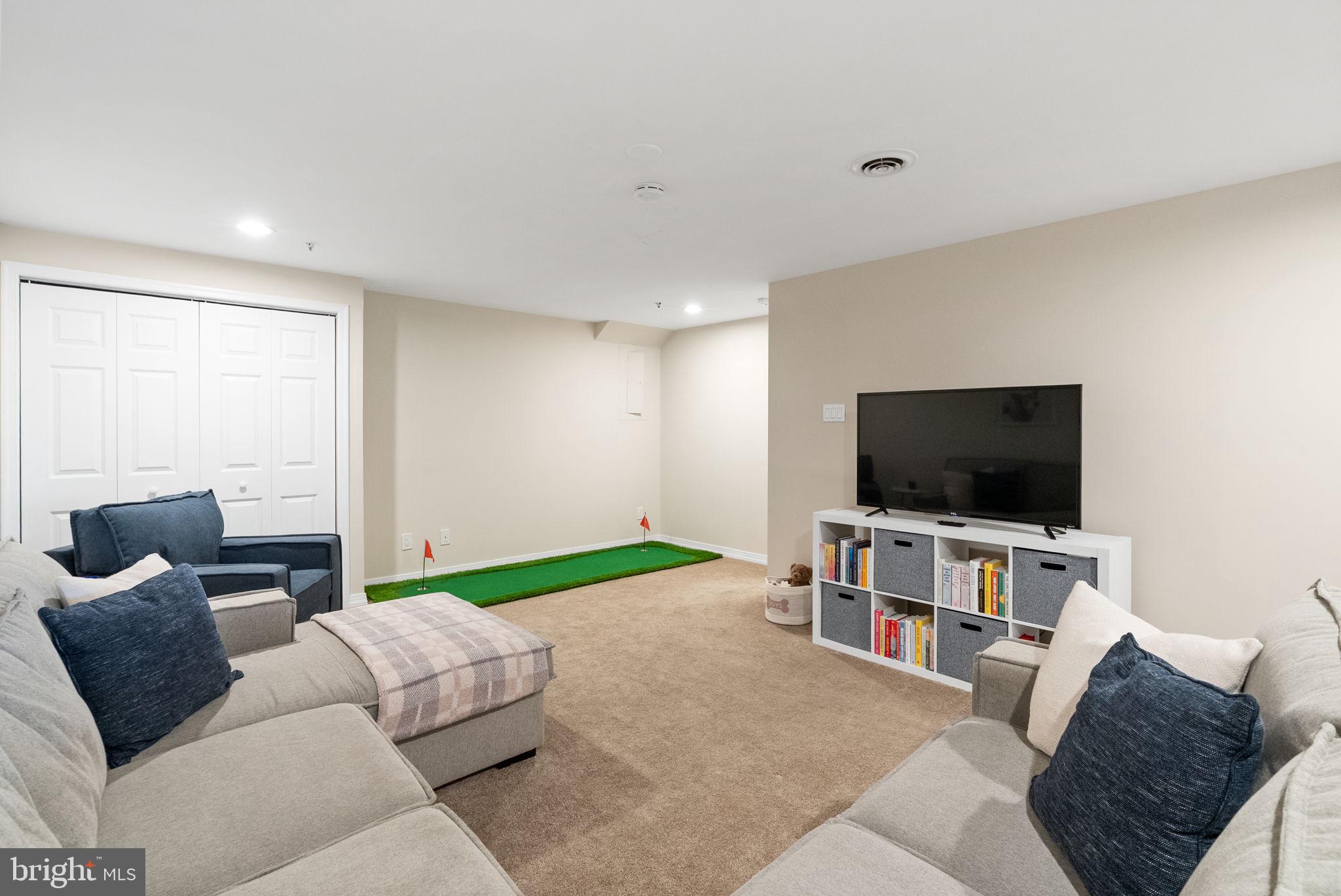 EXTON STATION - Residential