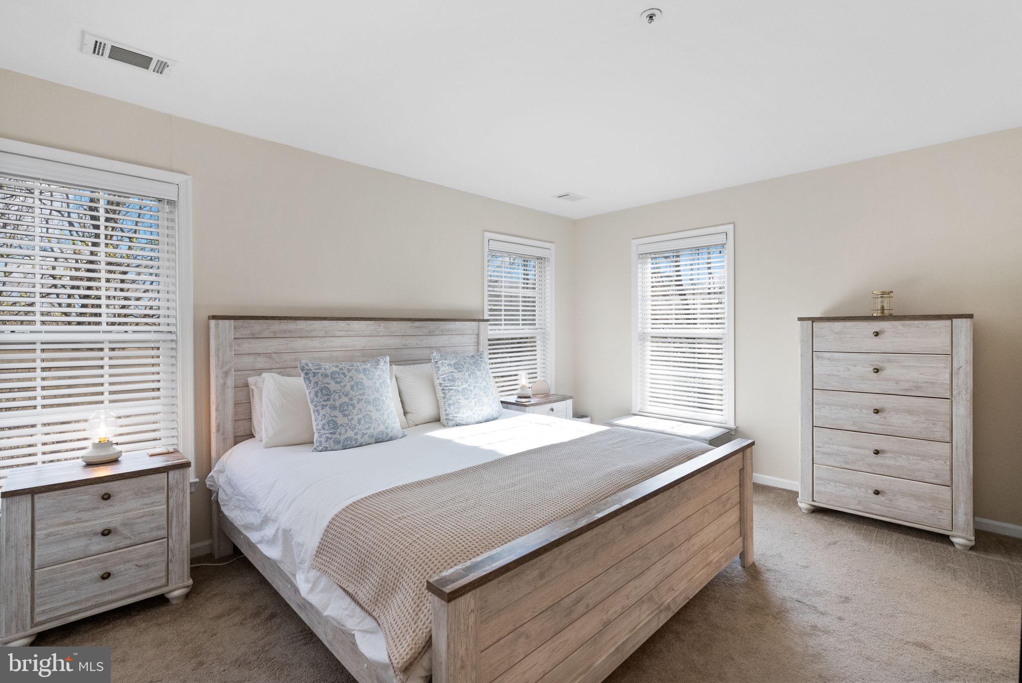 EXTON STATION - Residential