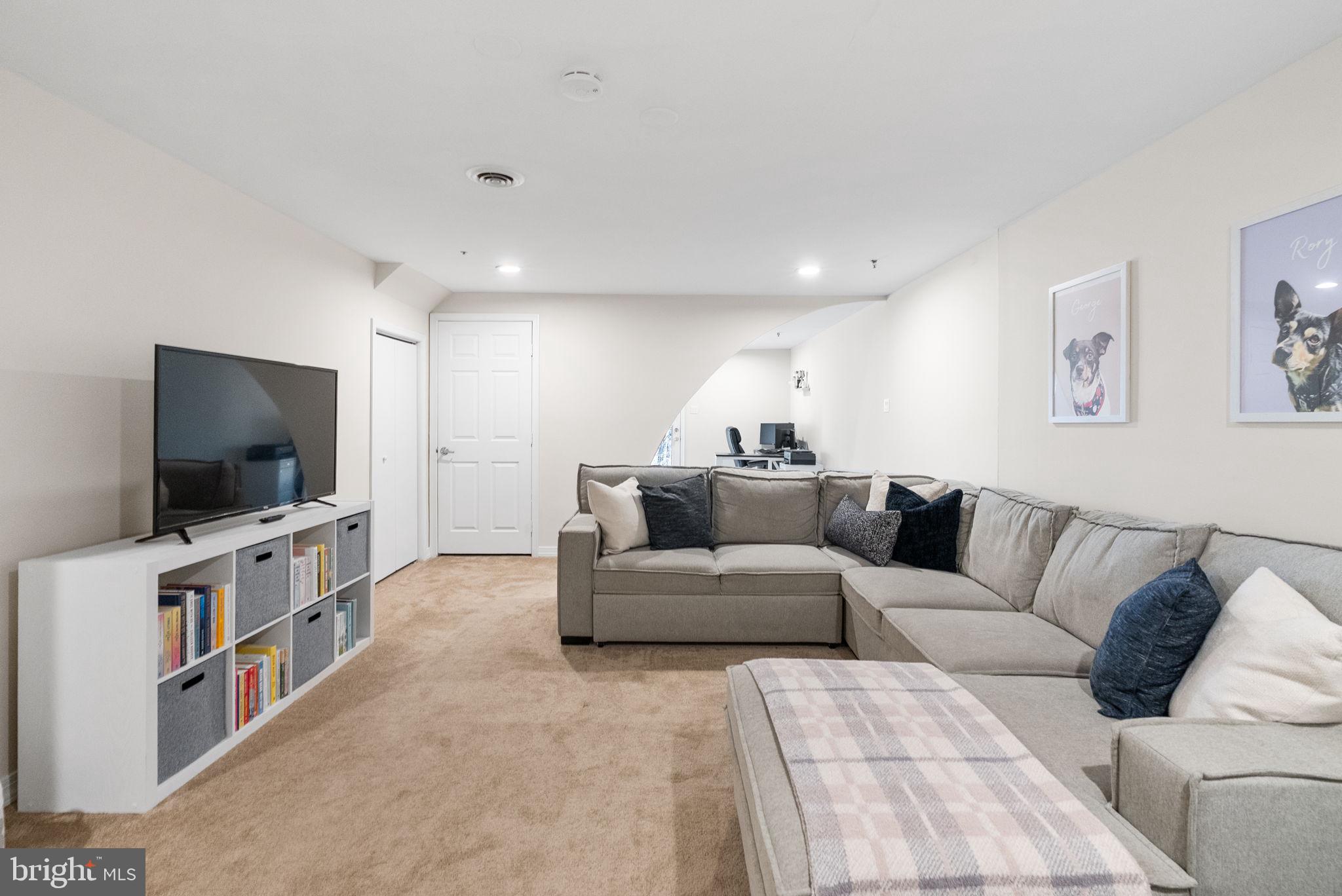 EXTON STATION - Residential