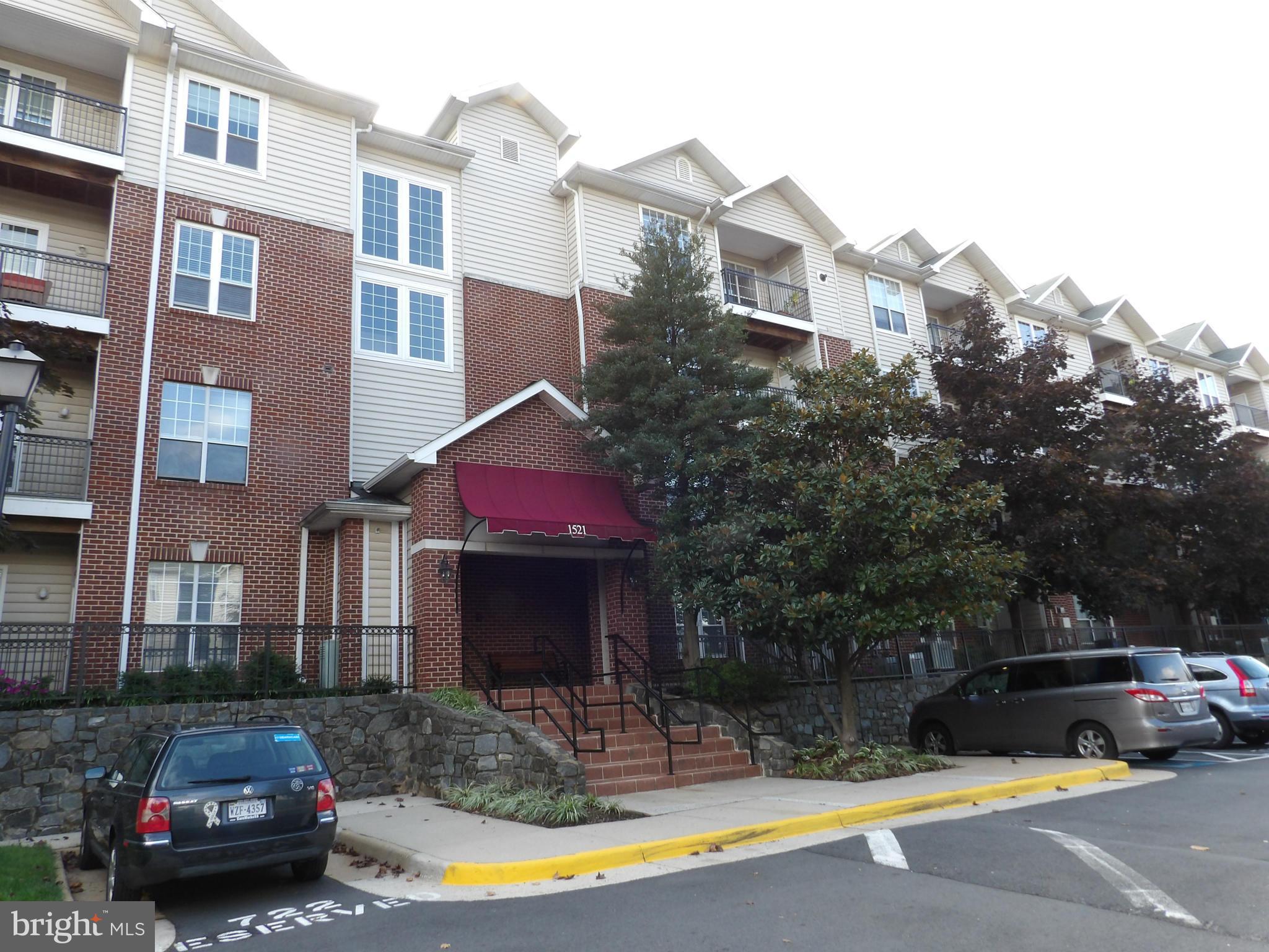 GATES OF MCLEAN - Residential Lease