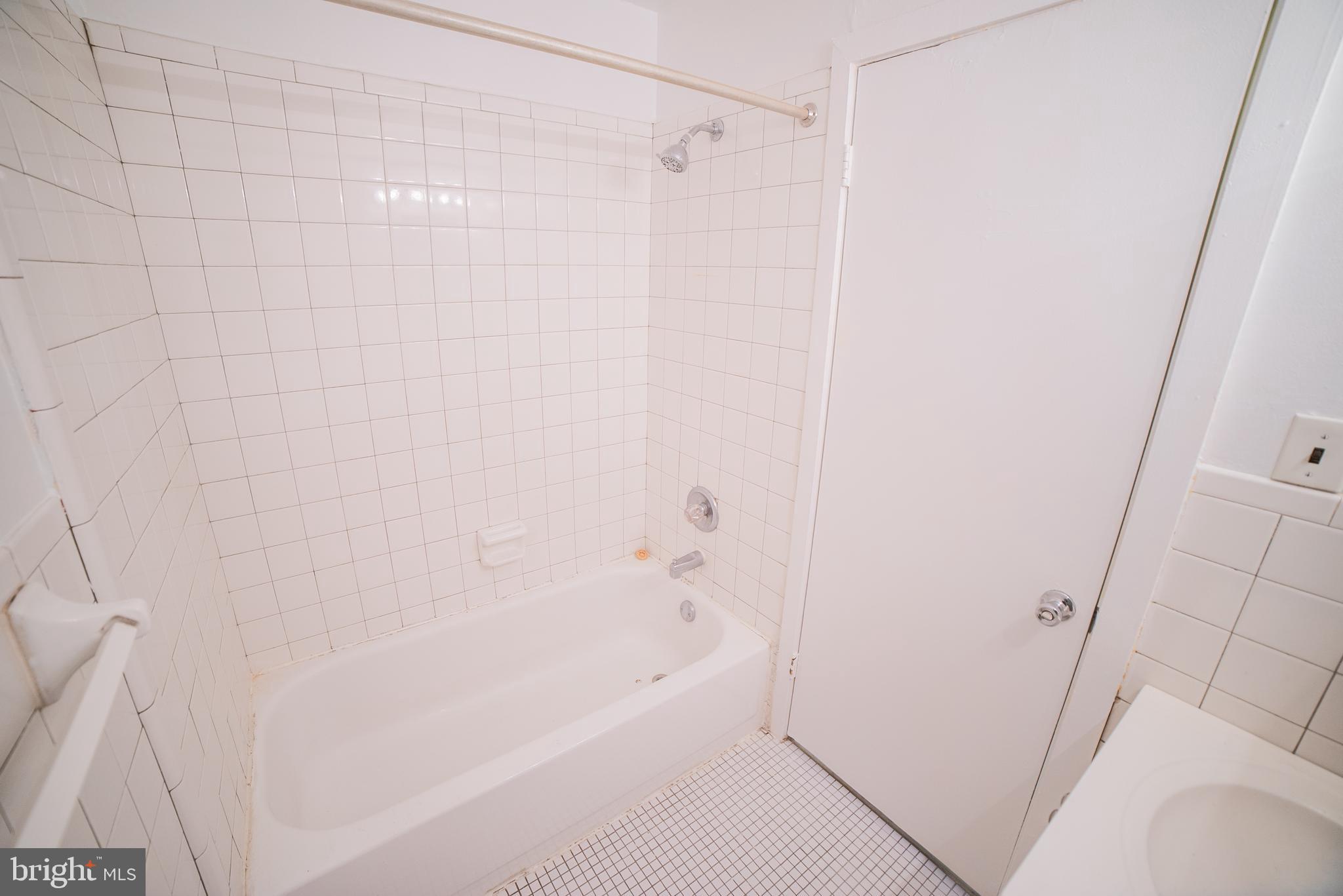 WASHINGTON SQ WEST - Residential Lease