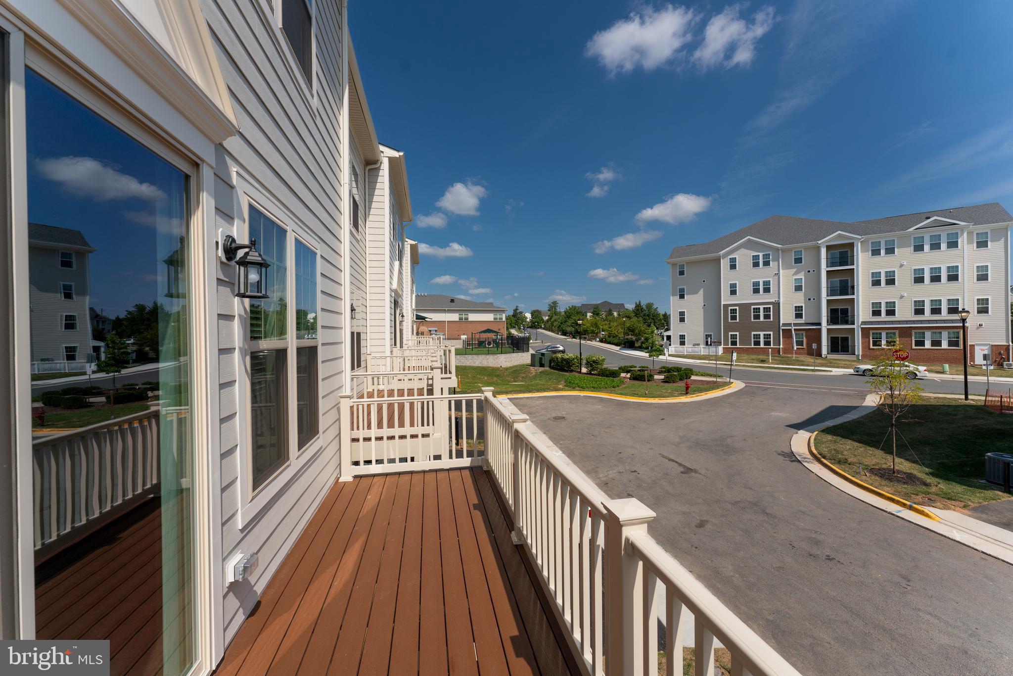 POTOMAC STATION MARKETPLACE - Residential Lease