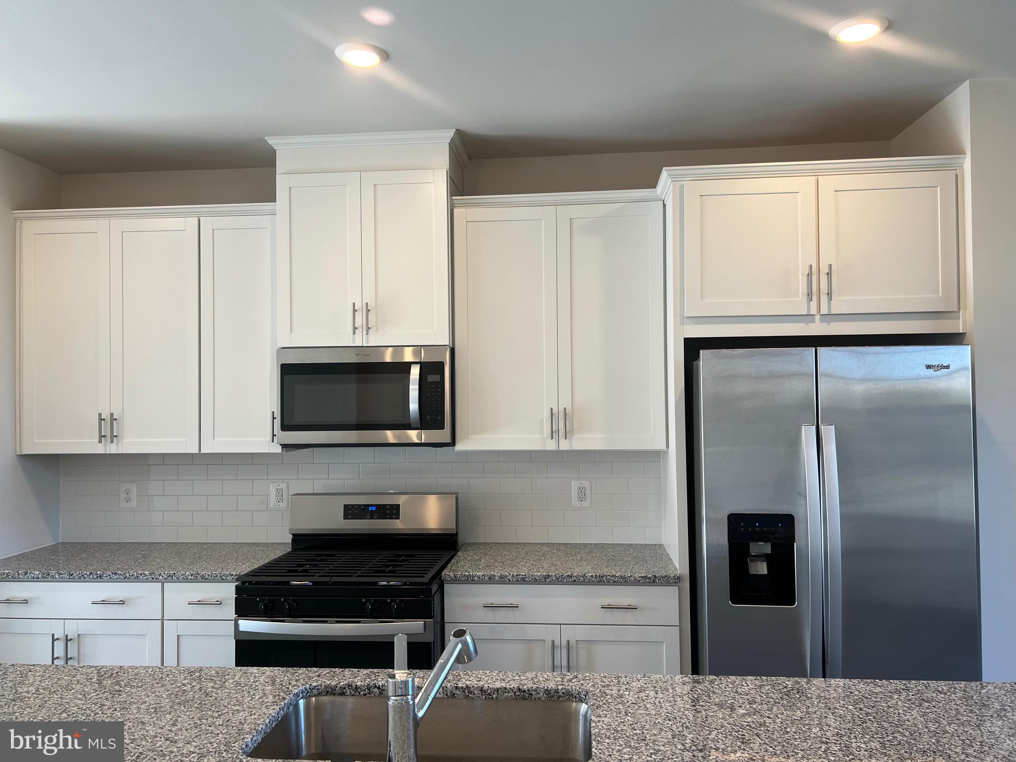 POTOMAC STATION MARKETPLACE - Residential Lease