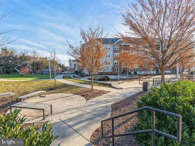 POTOMAC STATION MARKETPLACE - Residential Lease