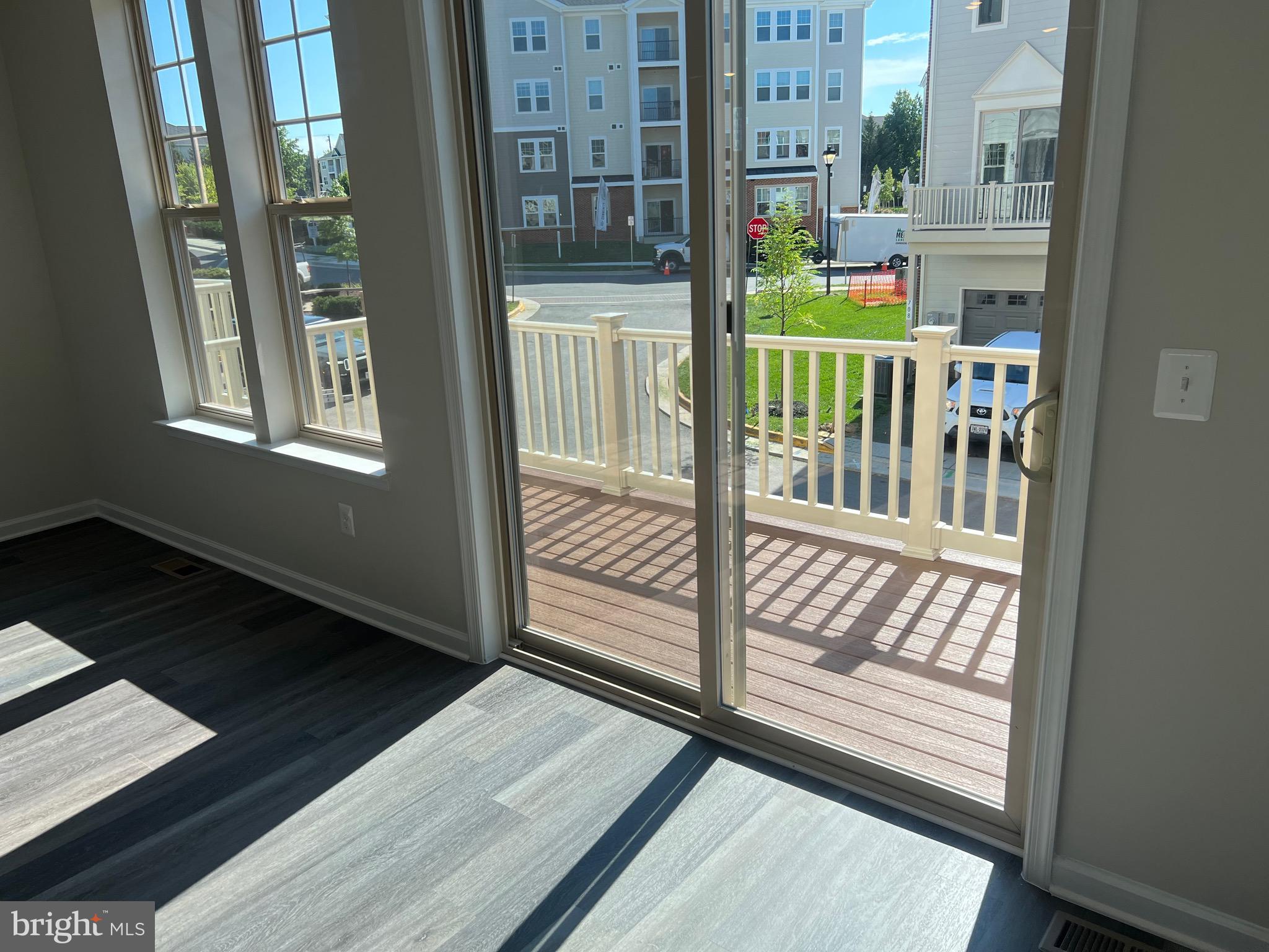 POTOMAC STATION MARKETPLACE - Residential Lease