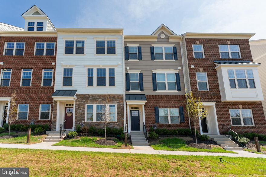 ***** BRAND NEW, NEVER LIVED IN *****  PRICE REDUCED TO $2,750.00 FOR A TWO YR LEASE COMMITMENT.  ONE YR LEASE IS AT $2,950.00 *******

Do not miss out on this beautiful BRAND NEW townhome - 2100 sq. feet in Potomac Station at nearby Leesburg. Enjoy a wonderful community a short walk to shops from one end and a longer but nice walk to Potomac River from the other end. Costco, Leesburg Outlet Mall and other major shopping areas are within a few miles distance. The home features, 2 car garages, well appointed for the discerning homeowner, plus 4 bedrooms 3 full bath and one HALF bath, the three bedrooms are on the upper level with two full baths and another bedroom and a full bath on the lower level. There is also a powder room on the main floor. Hardwood stairs, upgraded kitchen cabinets, quartz counter tops, tiles, flooring and so much more.