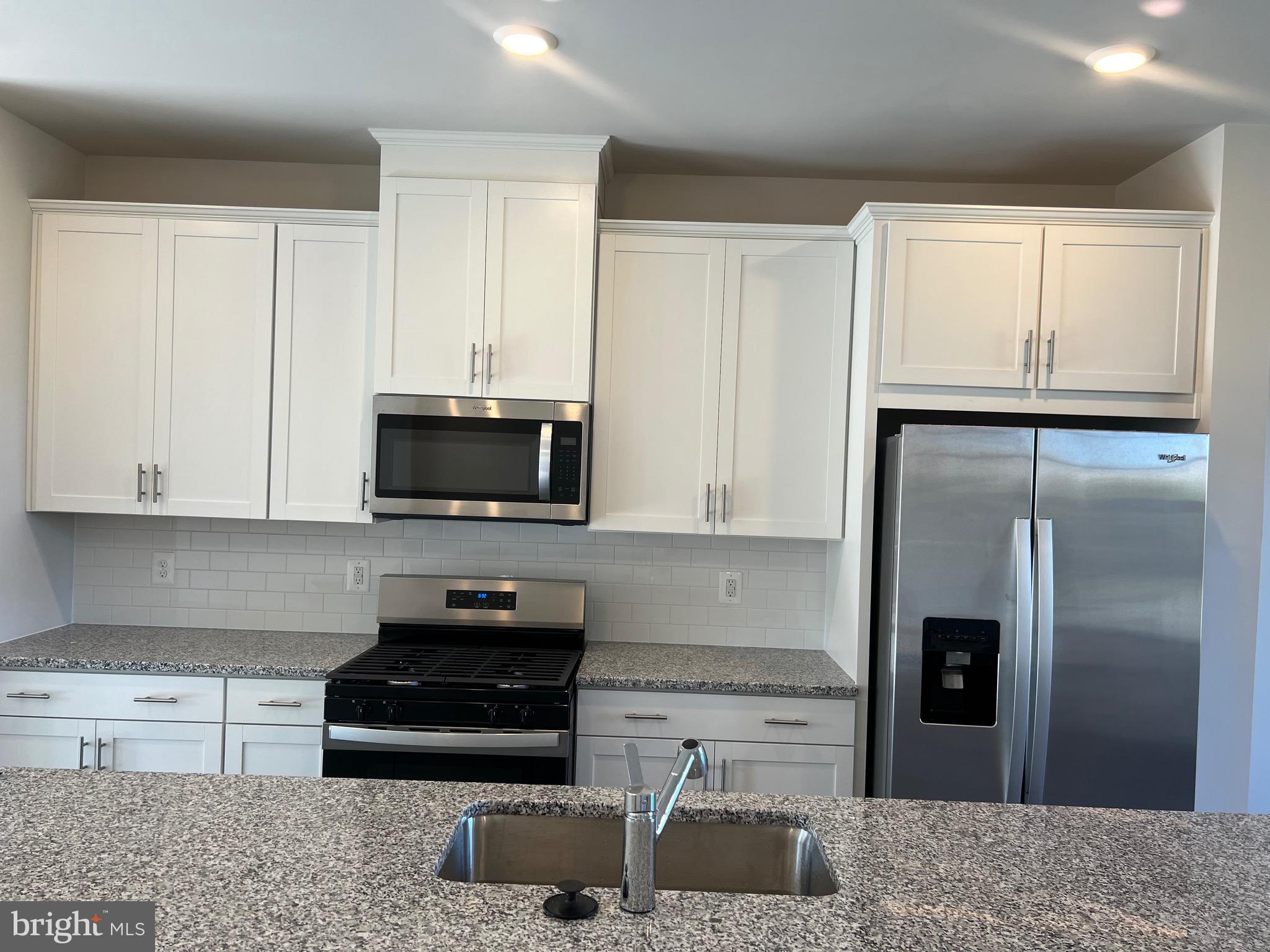 POTOMAC STATION MARKETPLACE - Residential Lease