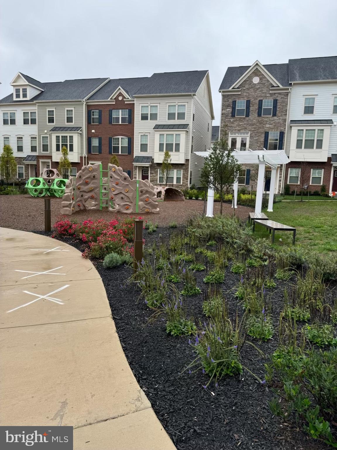 POTOMAC STATION MARKETPLACE - Residential Lease