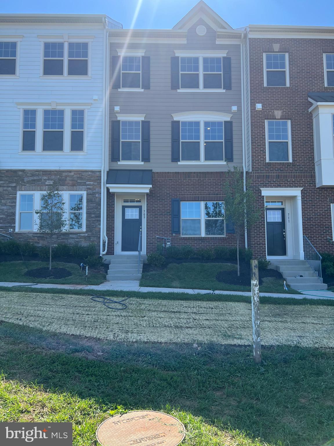 POTOMAC STATION MARKETPLACE - Residential Lease