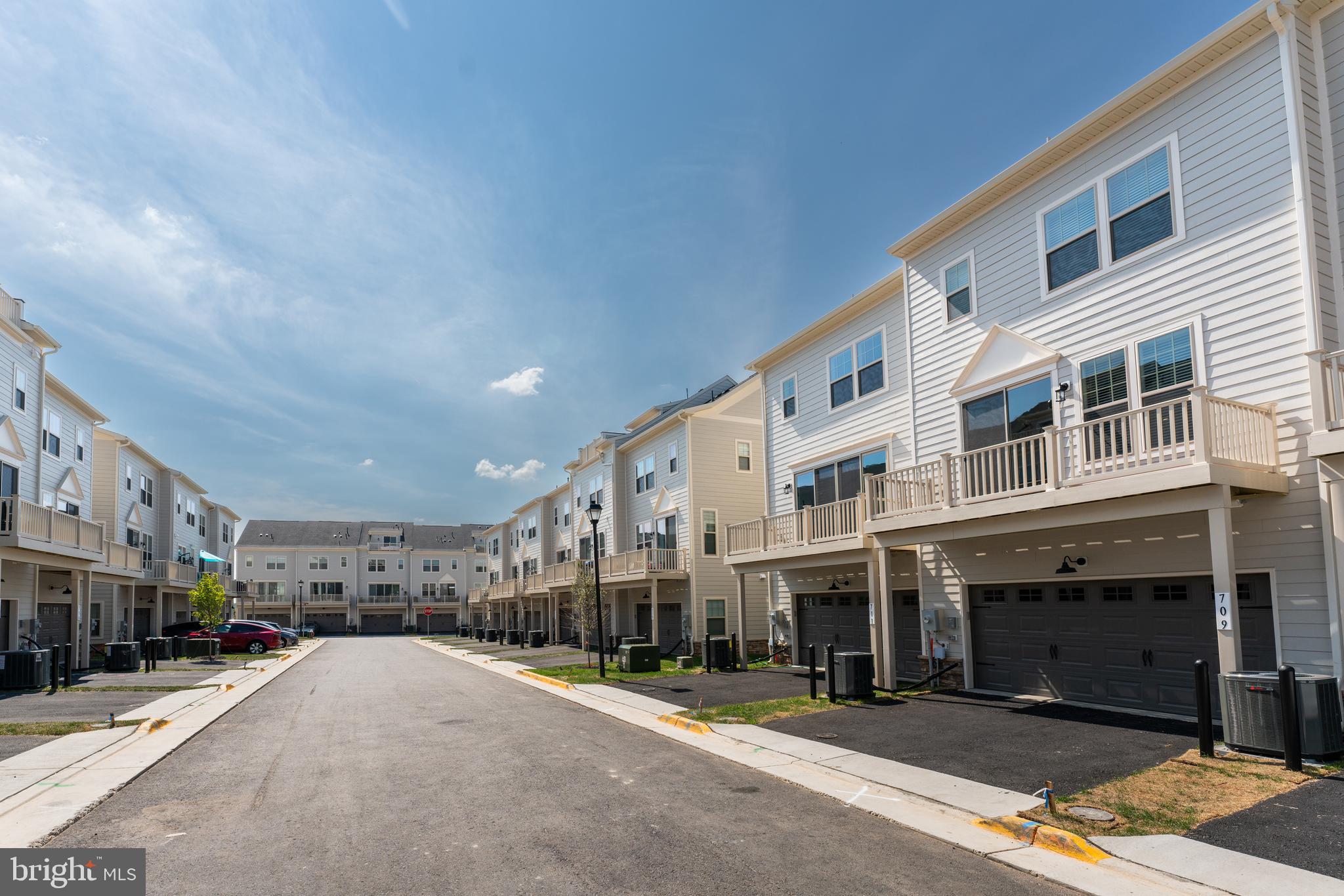 POTOMAC STATION MARKETPLACE - Residential Lease