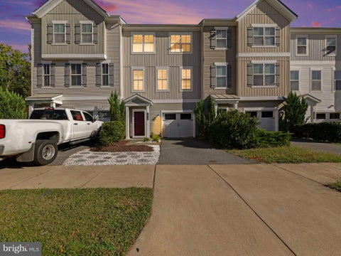 Townhouse For Rent - 1512 Hudgins Farm Circle<br/> FREDERICKSBURG, VA 22408