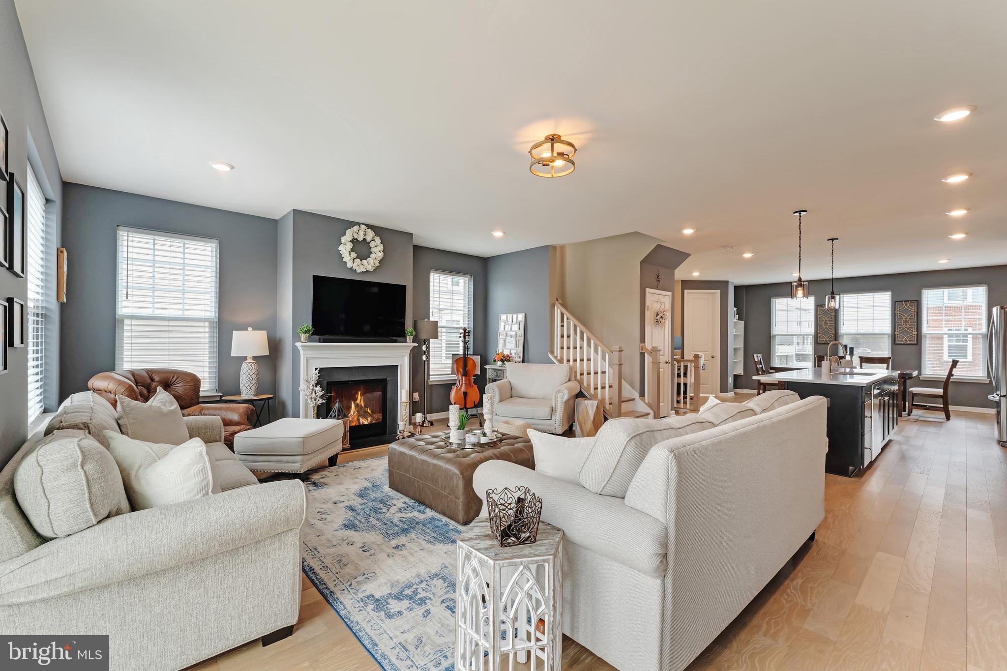 GOOSE CREEK - Residential