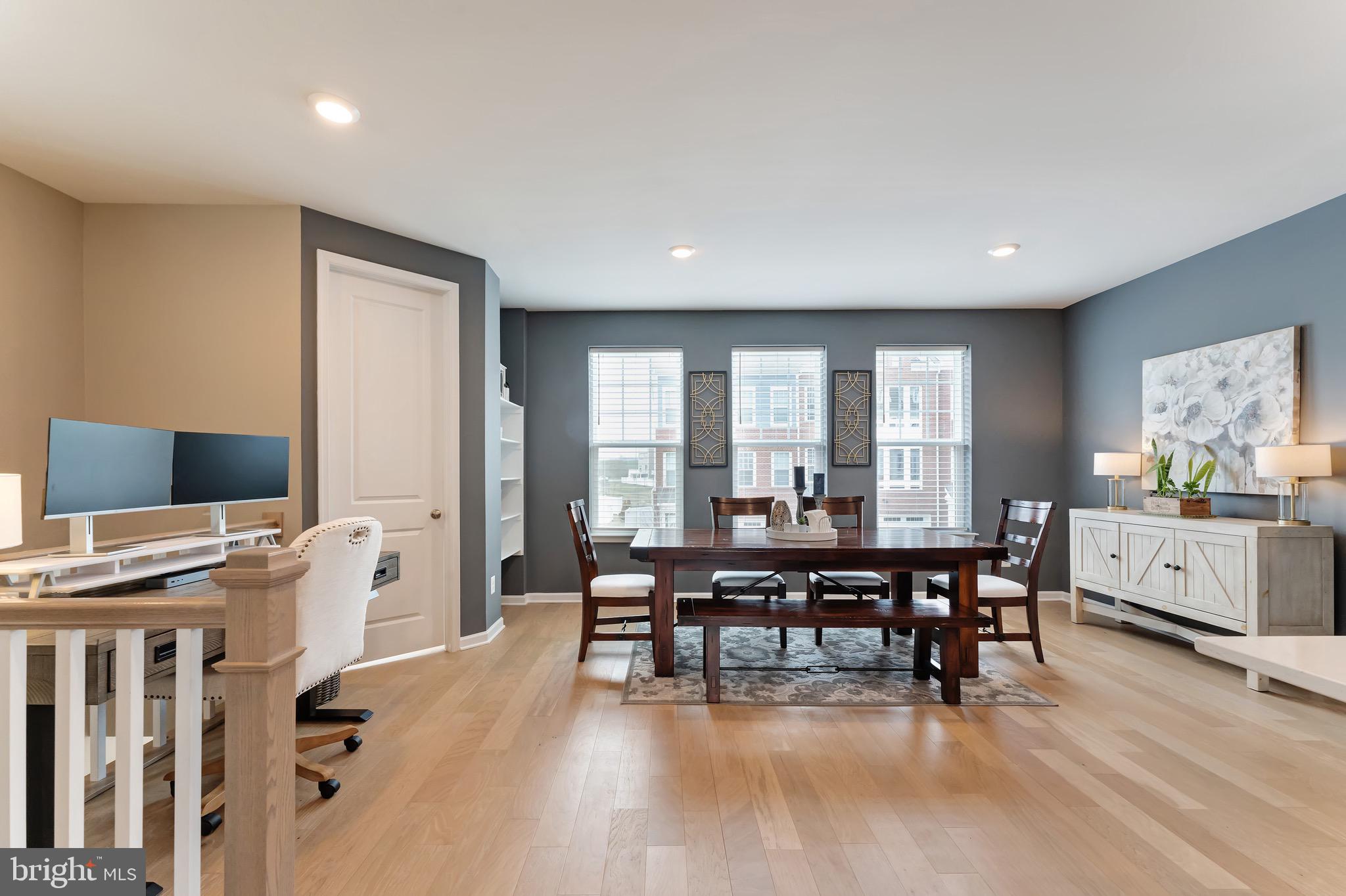 GOOSE CREEK - Residential