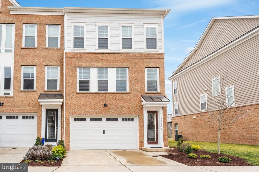 **PUBLIC OPEN HOUSE - Sun, 3/15 1p-3p**  

Your search ends here. Welcome to this beautifully appointed 4 level END UNIT townhome with 4’ EXTENSION on all levels backing to WOODED PRESERVES nestled near the GOOSE CREEK waterway.  This 3000+ sqft GRAND townhome features 3 bedrooms, loft, rec room and 4.5 bathrooms.  The entry level features foyer, recreation room/flex space and a full bathroom with walkout to PRIVATE backyard.  The main living area features a LARGE OPEN-CONCEPT KITCHEN with oversized QUARTZ island, stainless steel appliances, pantry, dining area, living room with GAS FIREPLACE and outside access to DECK overlooking common green space.  Three (3) generously sized bedrooms and laundry await you on the 3rd floor.  Here you’ll also find the primary bathroom with double vanity, QUARTZ countertops, upgraded cabinetry/tile work, luxury shower w/ bench and 2nd full bathroom servicing the secondary bedrooms. The tour continues to the 4th level LOFT complete with an upgraded DRY BAR with QUARTZ countertops…perfect for your entertainment needs, WINE LOUNGE, guest suite or HOME OFFICE w/ FULL BATHROOM.  This flex space opens to your spacious ROOFTOP TERRACE with PARK-LIKE SCENIC VIEWS and PRIVACY.

Walk to nearby VILLAGE AT LEESBURG offering a variety of shopping, dining and entertainment options anchored by Wegman’s for your grocery needs and CMX Cinemas & Lucky Strike for your entertainment needs.  Leesburg Premium Outlets, Downtown Leesburg, One Loudoun all nearby with easy access to the Dulles Greenway, Route 7, 15 & 28.  So much waiting for you at the Woodlands at Goose Creek!