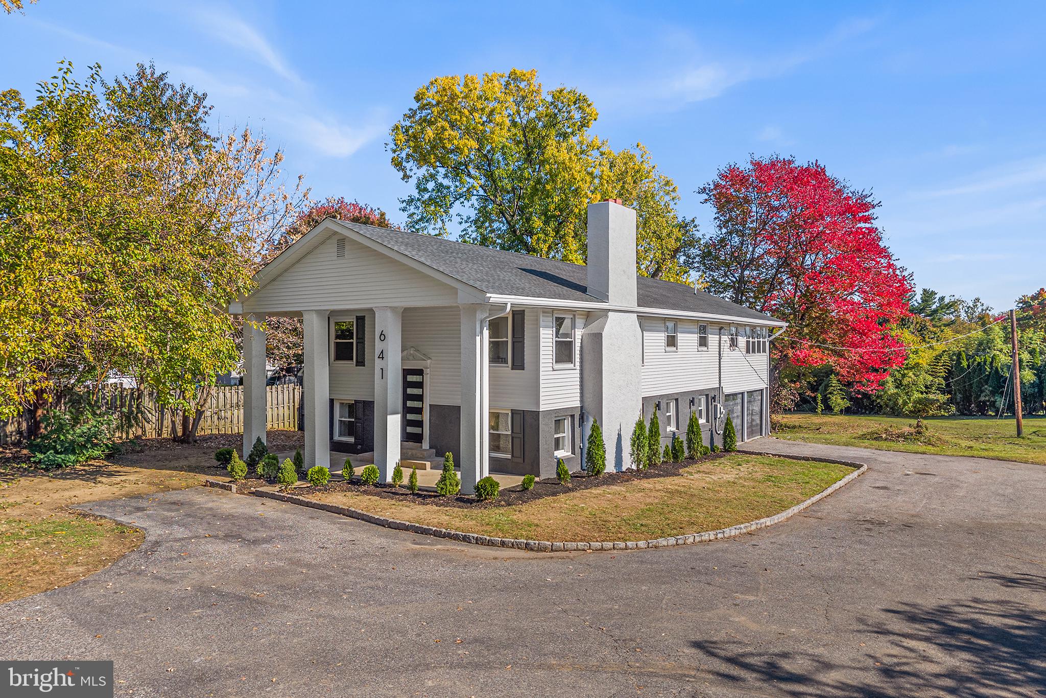 641 W SPROUL ROAD