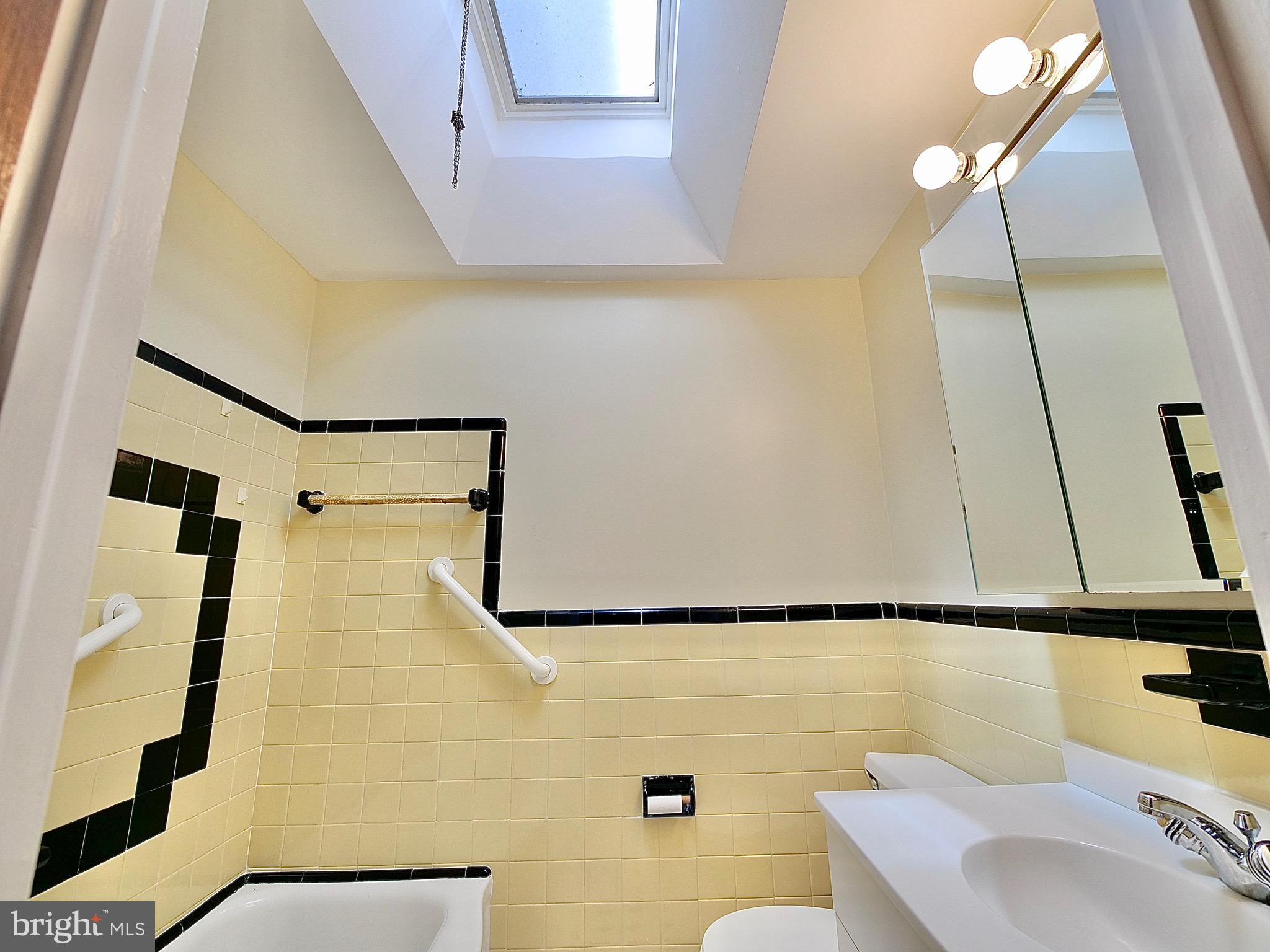 DREXEL PARK GARDEN - Residential