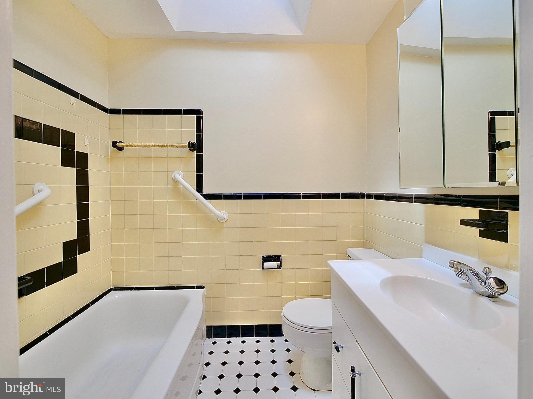 DREXEL PARK GARDEN - Residential