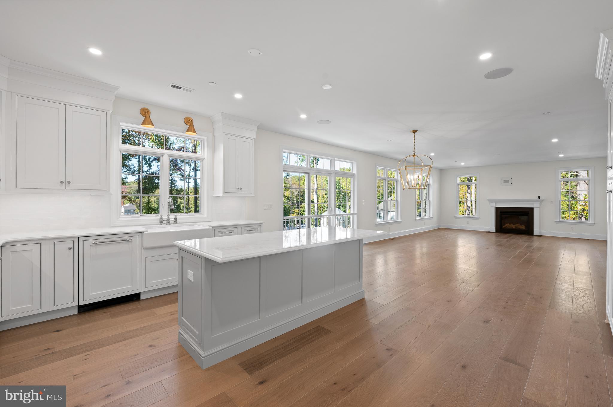 VILLAGE OF FOUR SEASONS - Residential