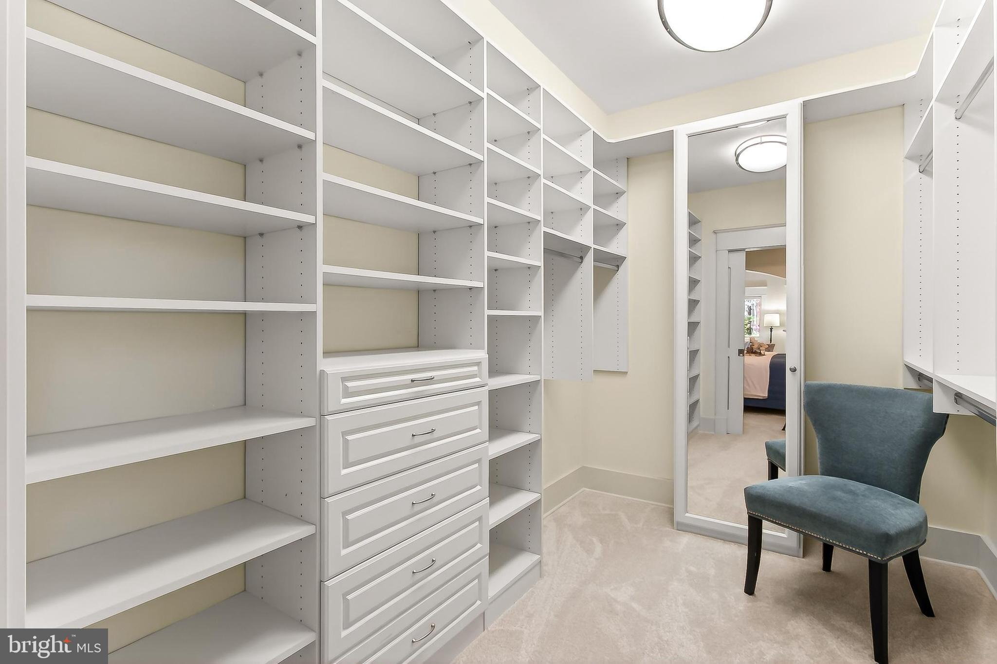 THE SINGING WOODS - Residential