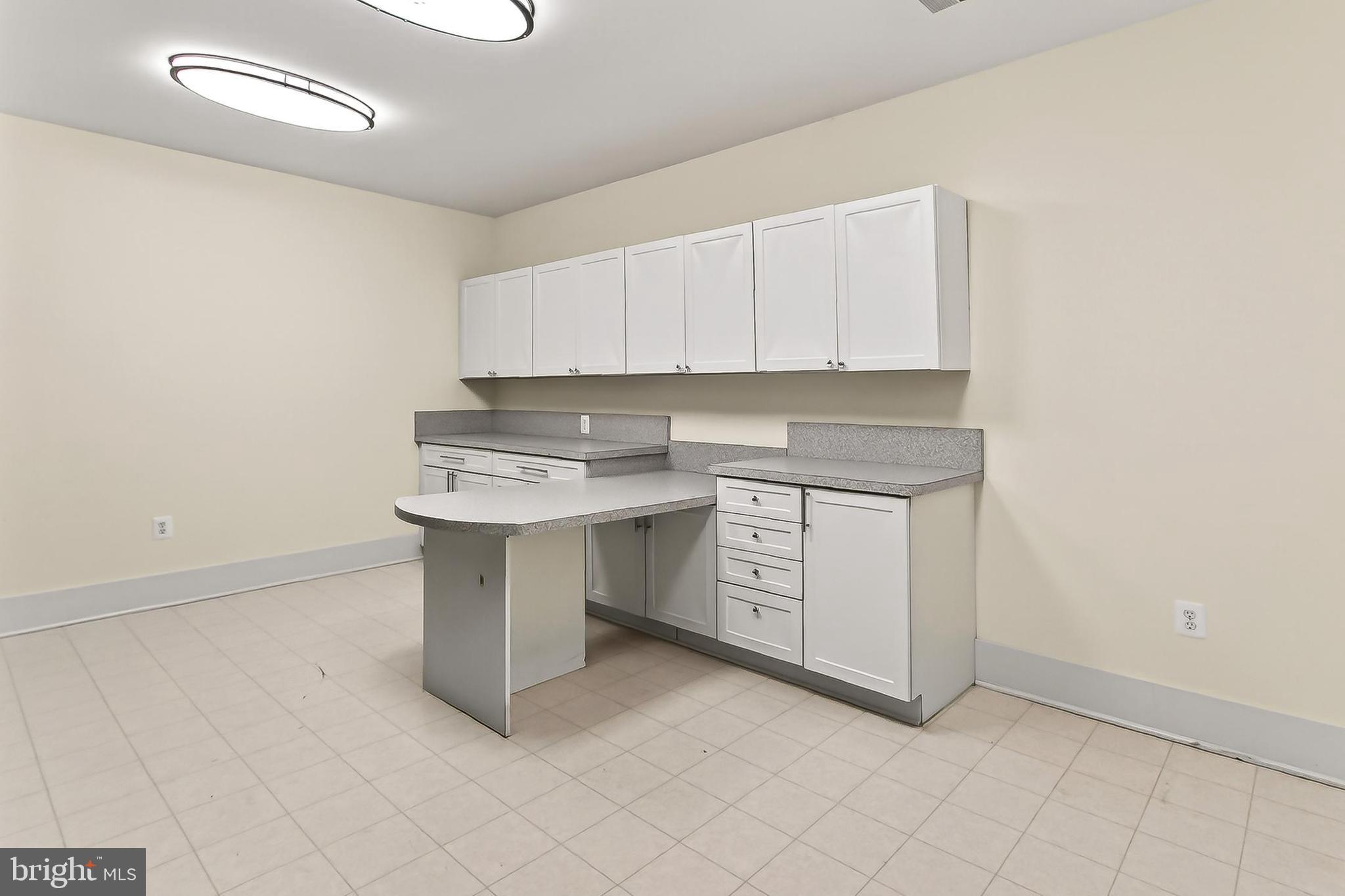 THE SINGING WOODS - Residential