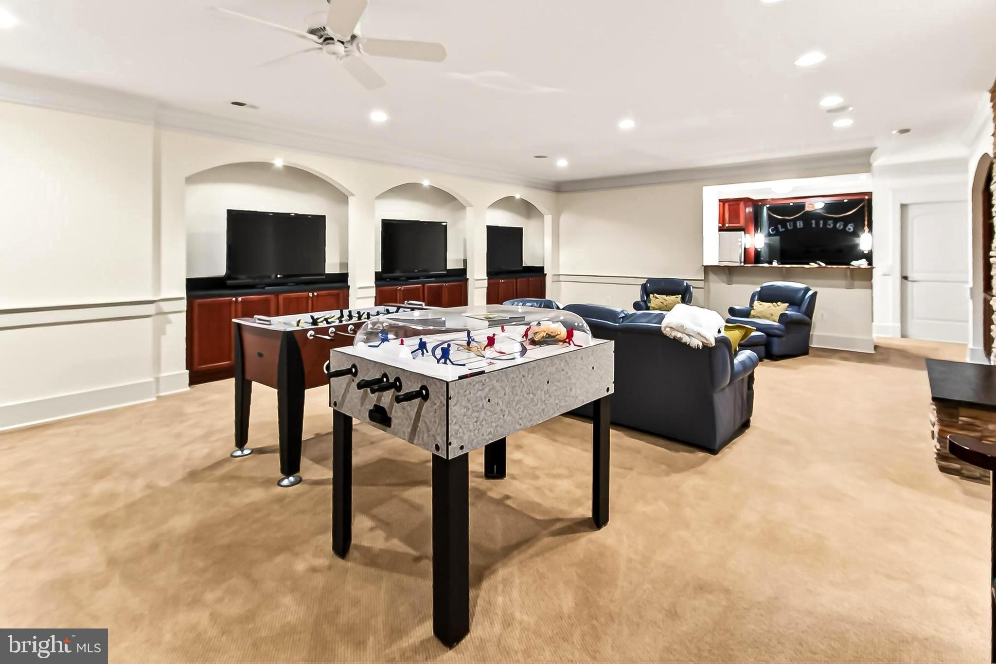 THE SINGING WOODS - Residential