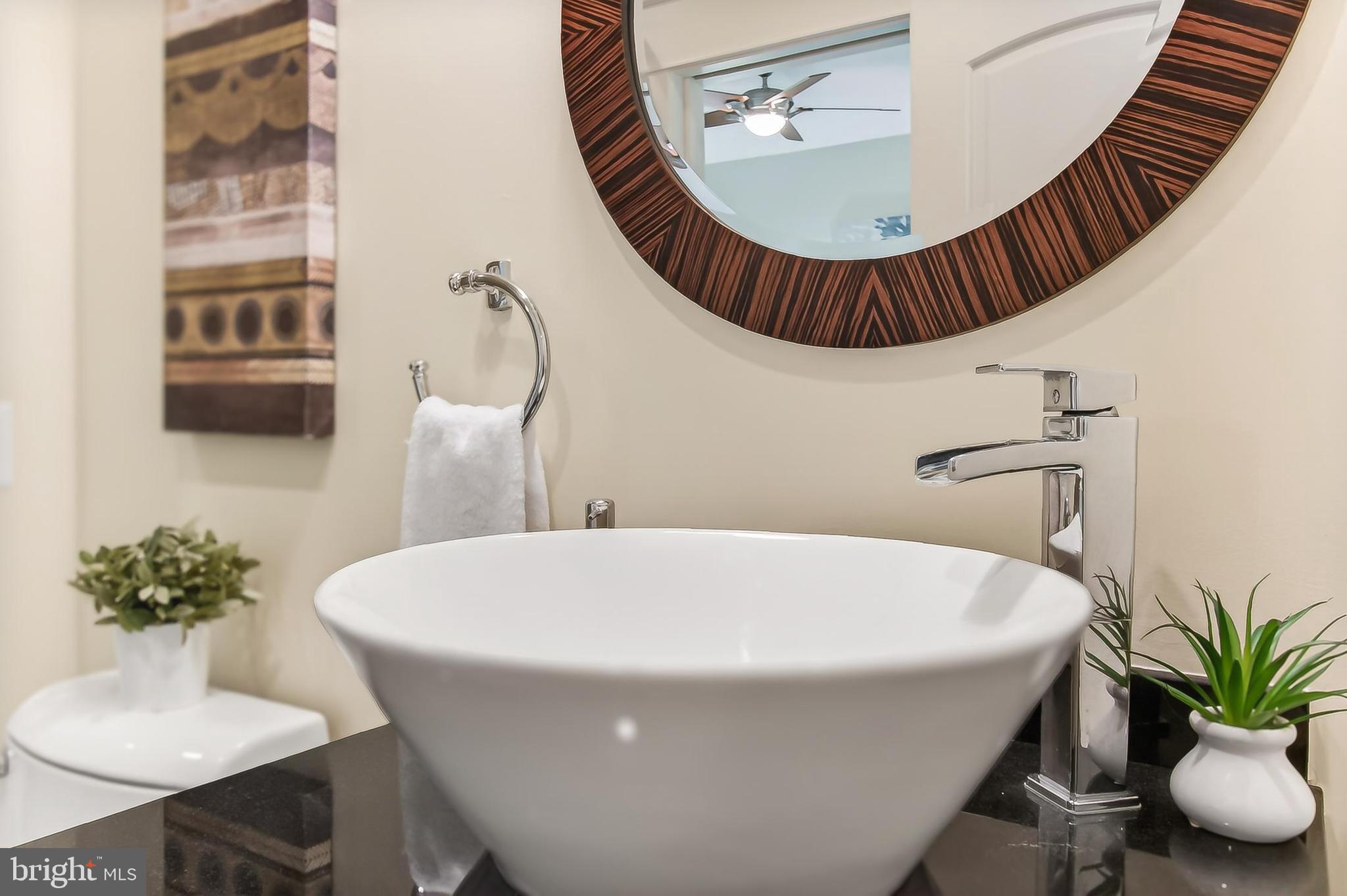 THE SINGING WOODS - Residential