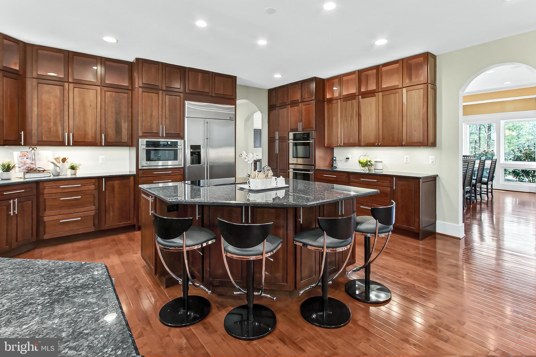 THE SINGING WOODS - Residential