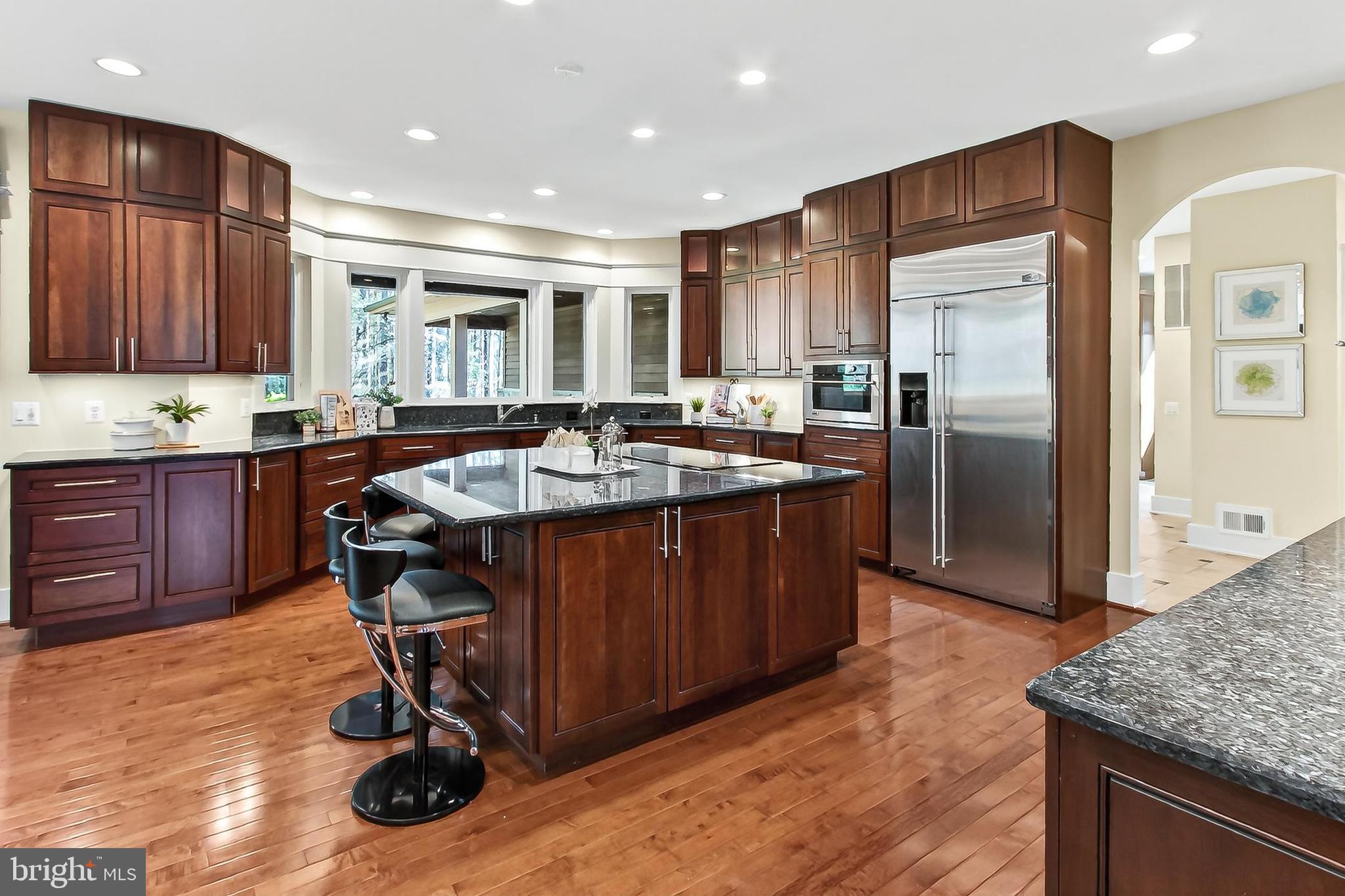 THE SINGING WOODS - Residential