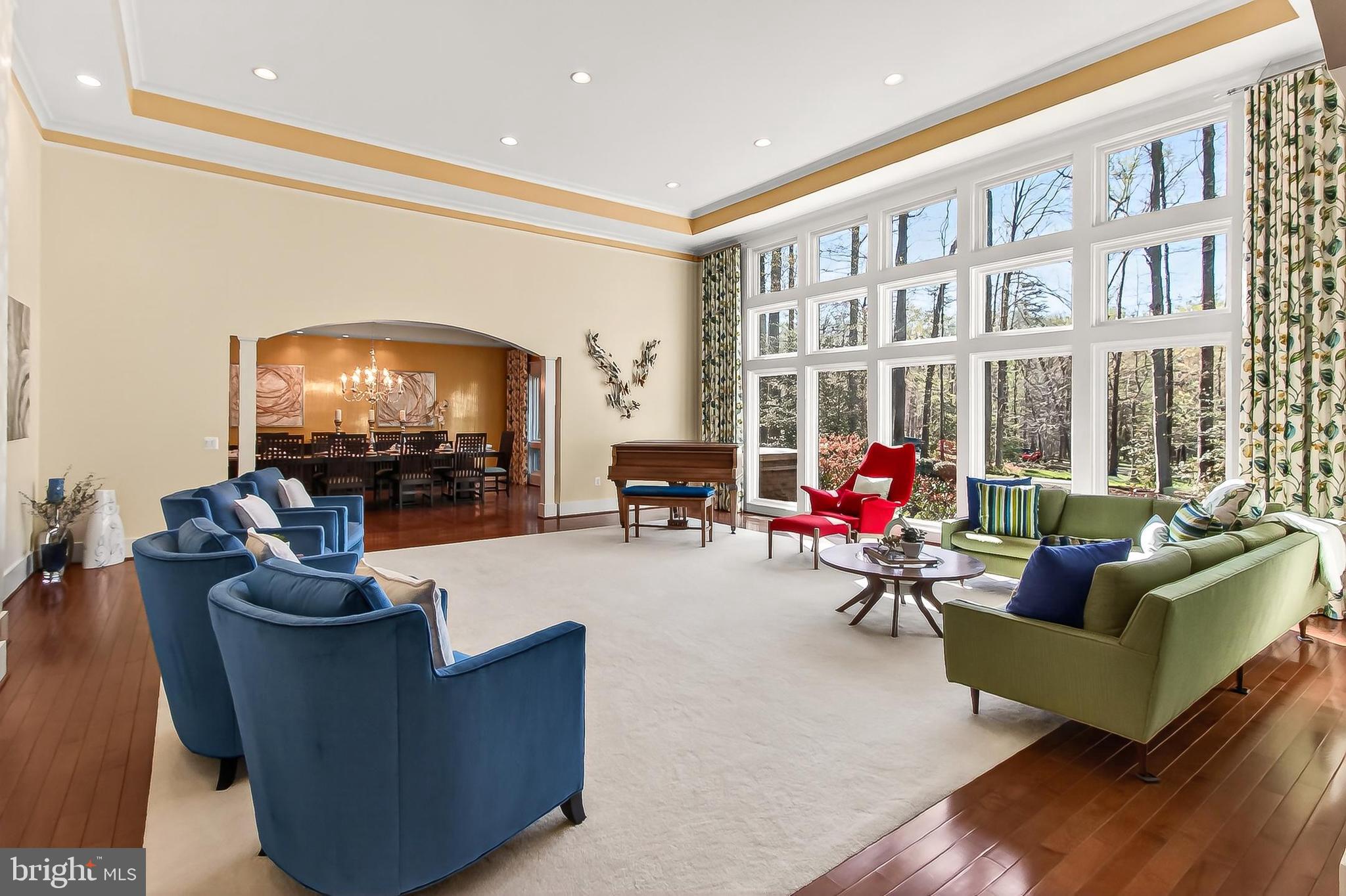 THE SINGING WOODS - Residential