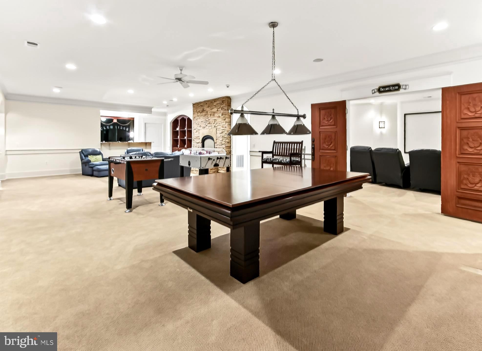 THE SINGING WOODS - Residential