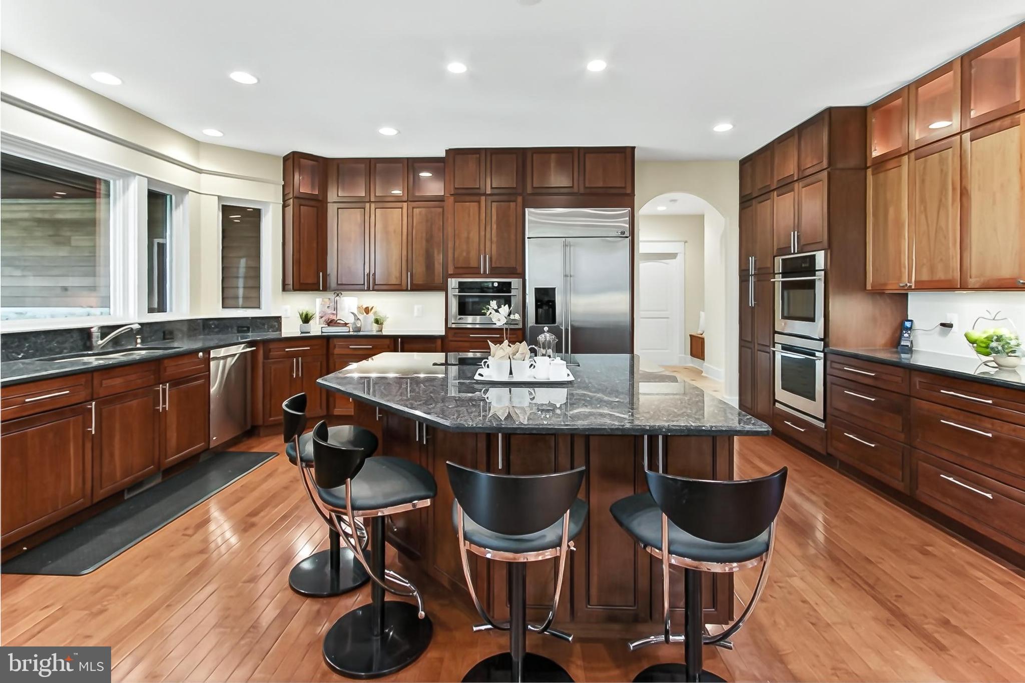 THE SINGING WOODS - Residential