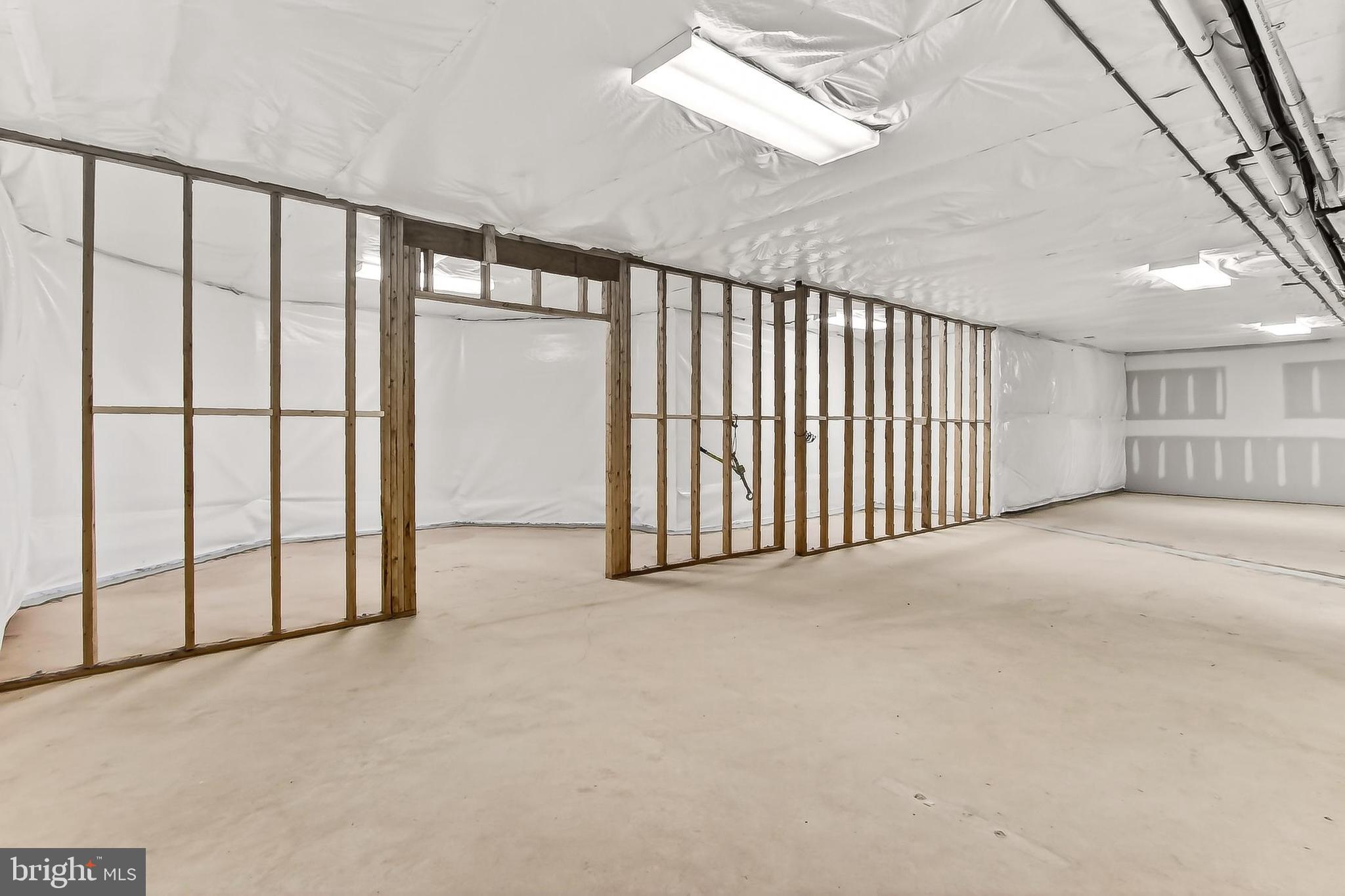 THE SINGING WOODS - Residential