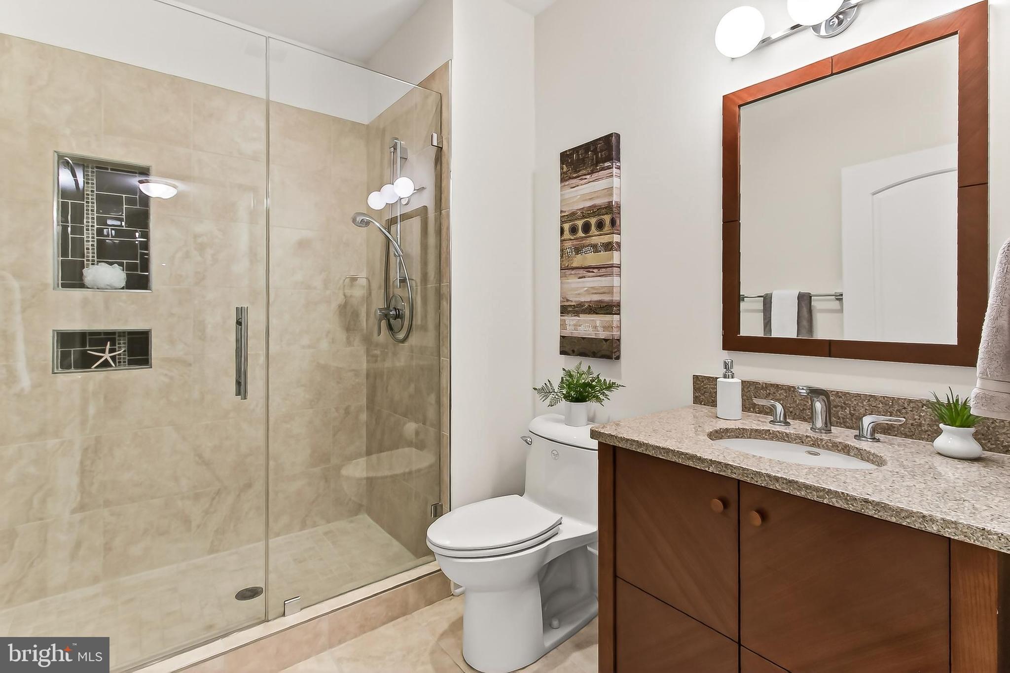 THE SINGING WOODS - Residential