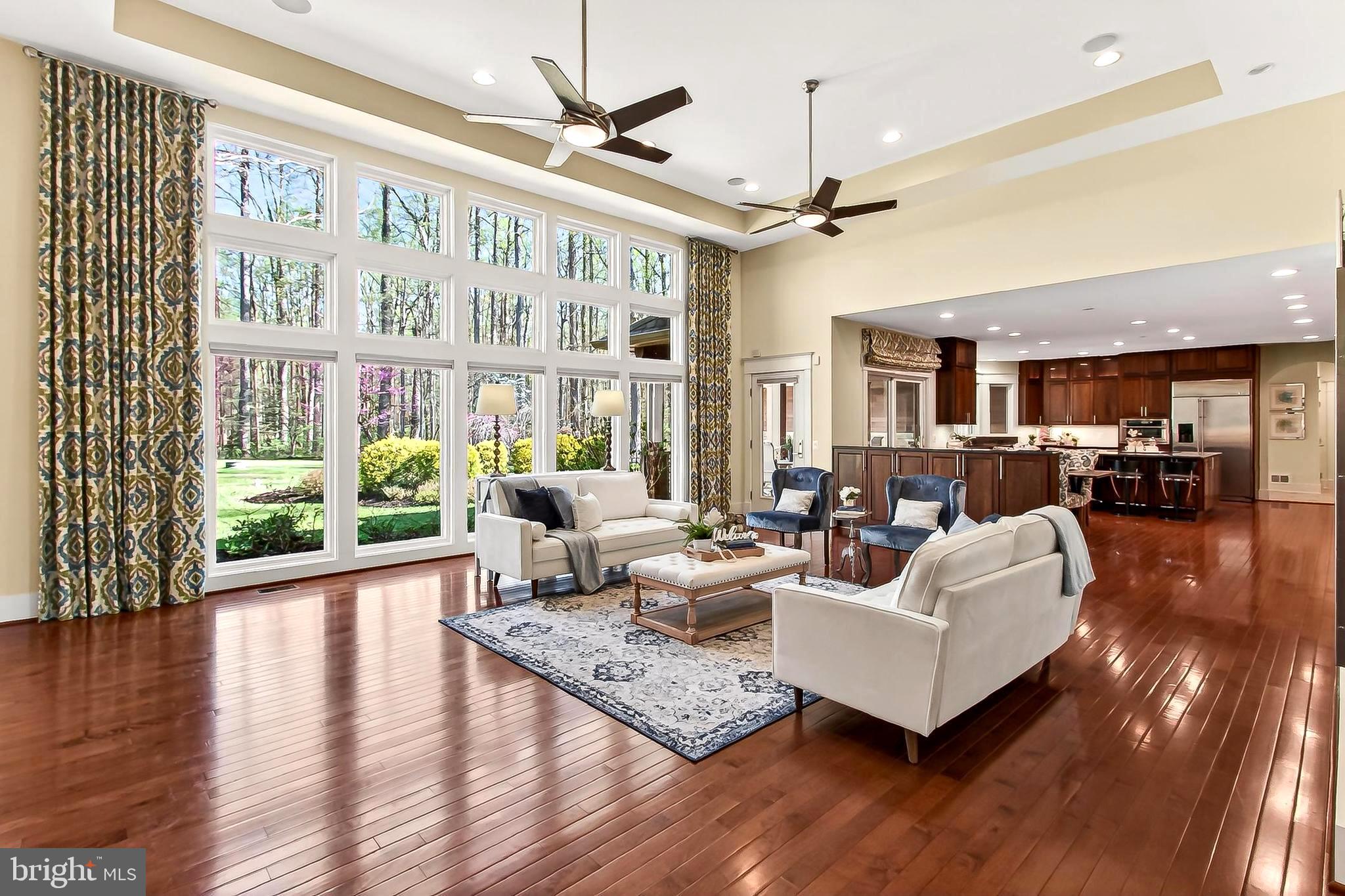 THE SINGING WOODS - Residential