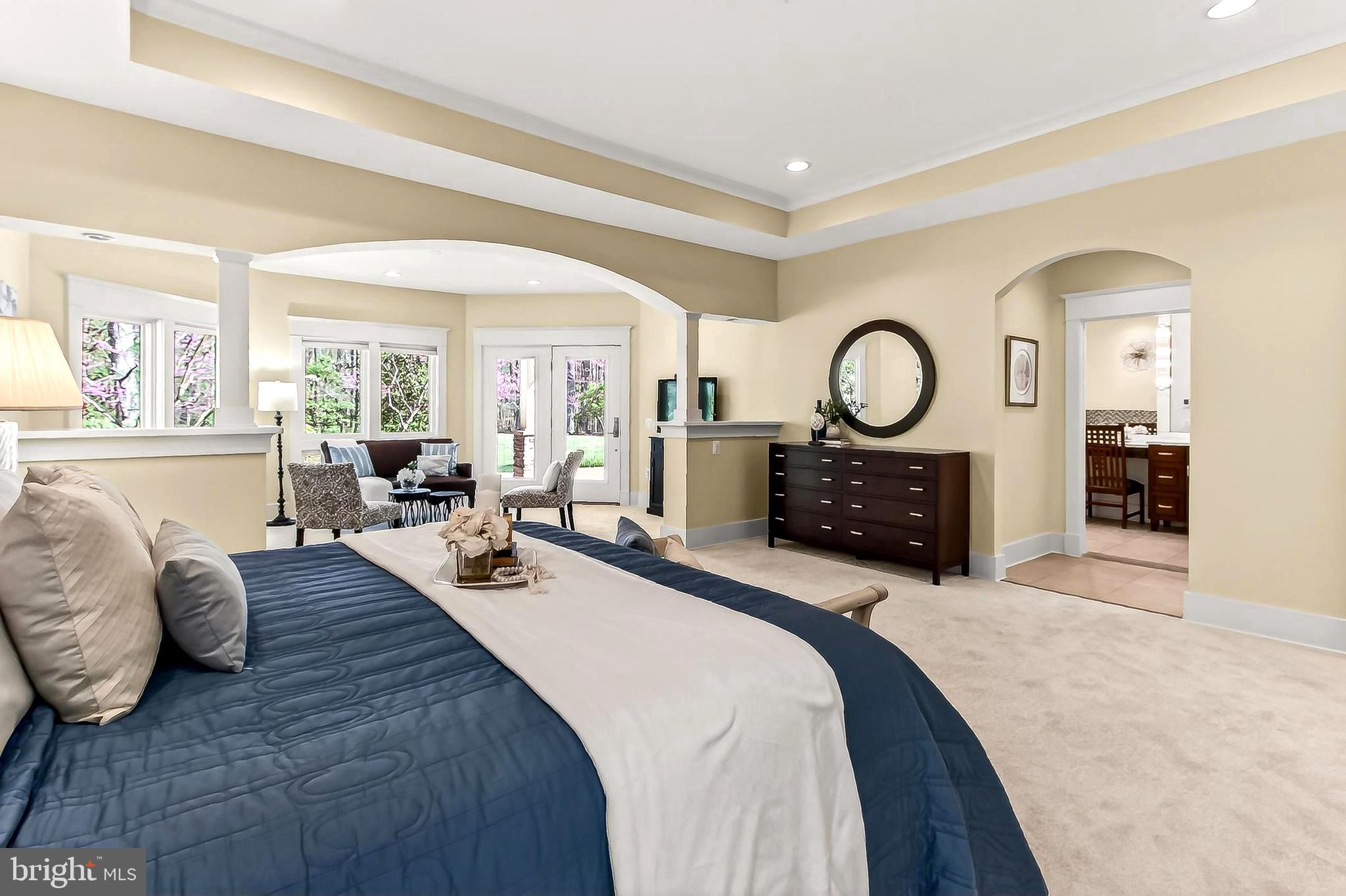 THE SINGING WOODS - Residential