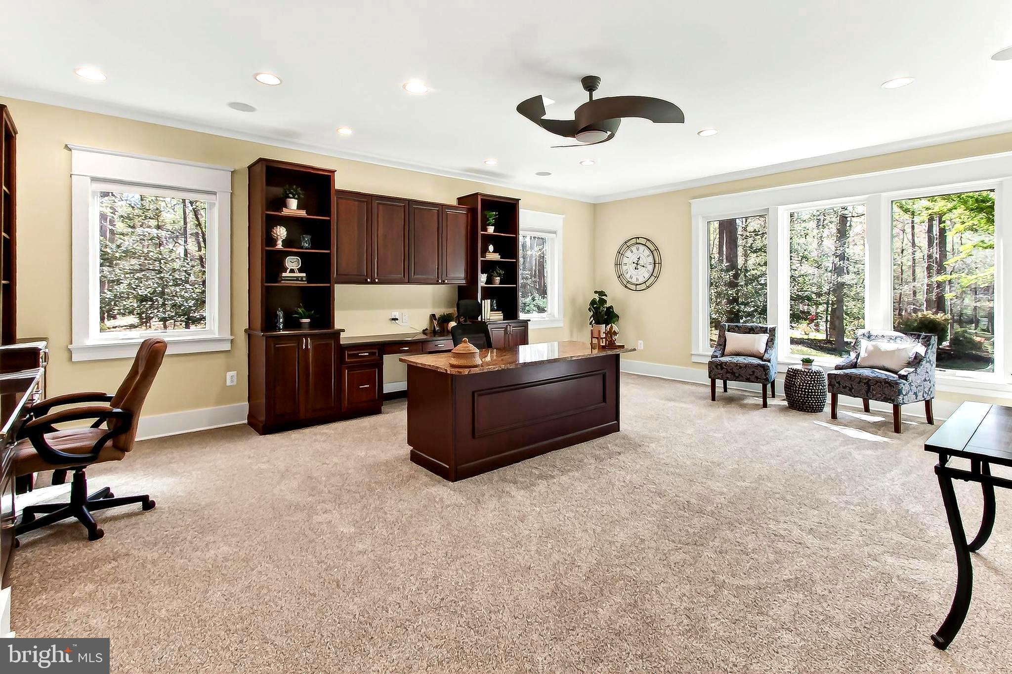 THE SINGING WOODS - Residential