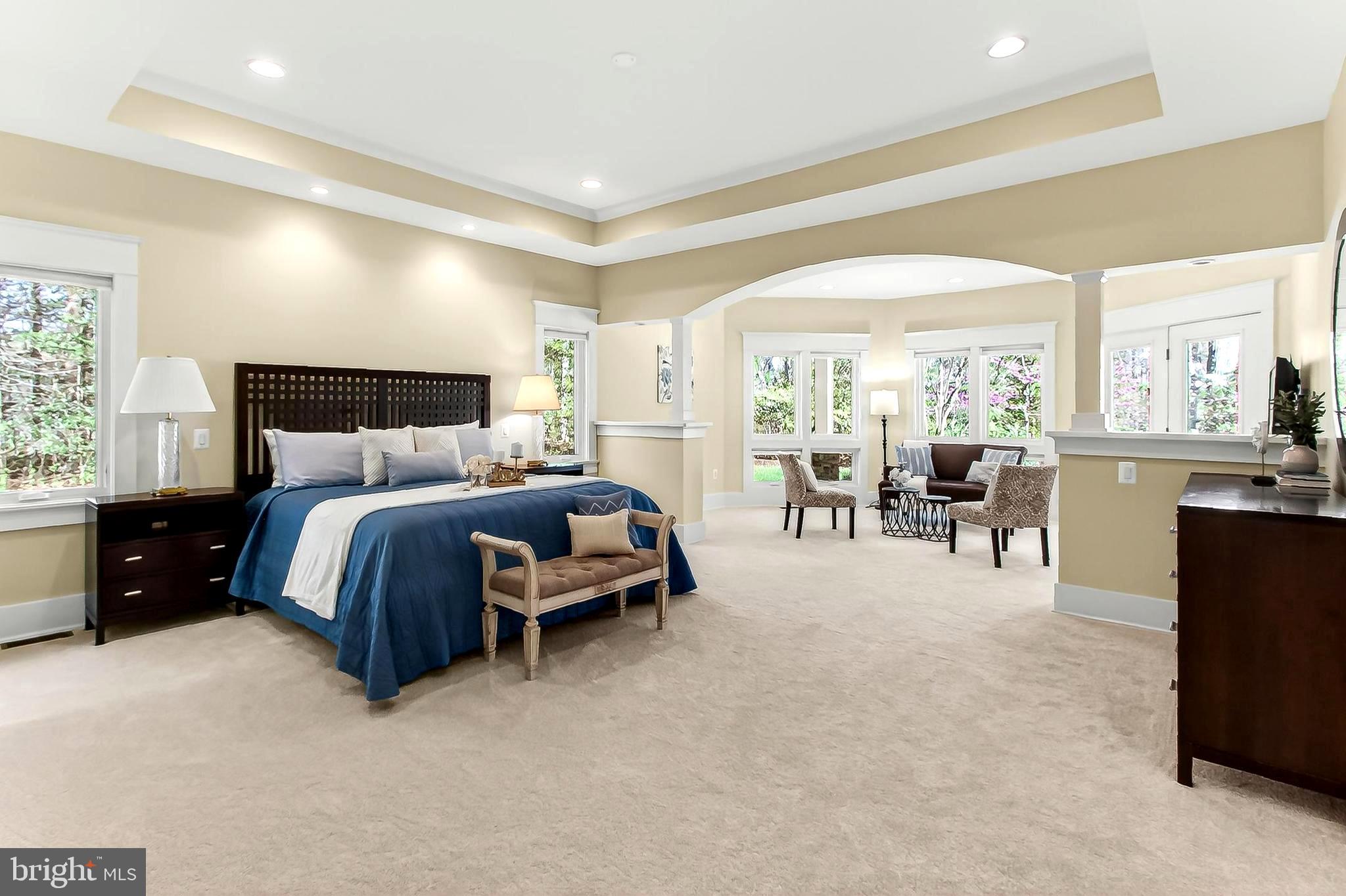 THE SINGING WOODS - Residential