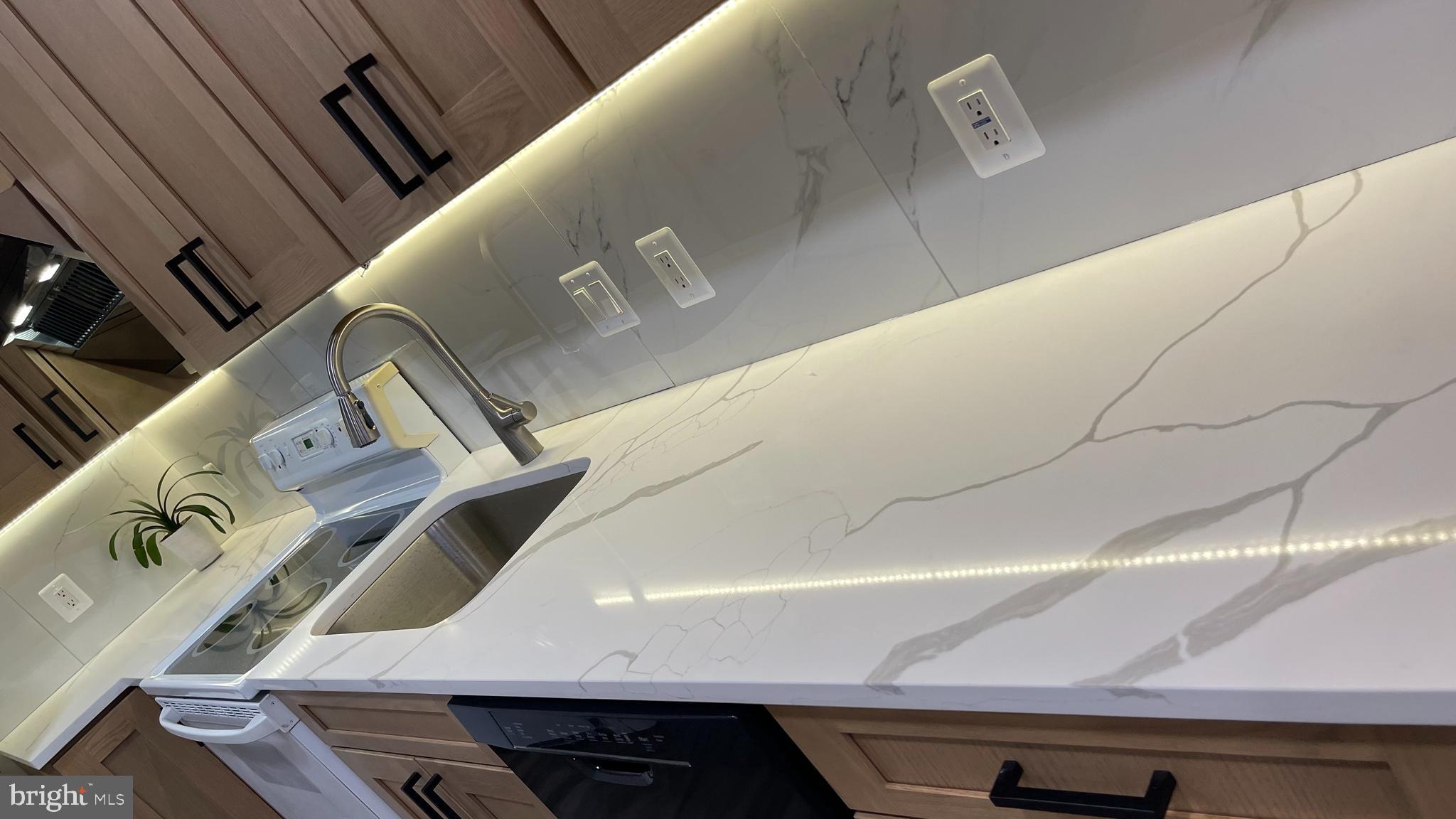 SUNSET RIDGE - Residential Lease