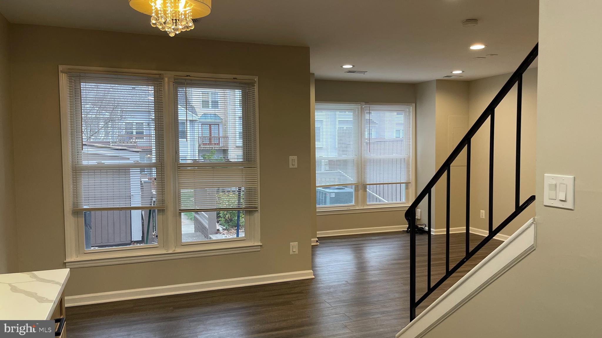 SUNSET RIDGE - Residential Lease