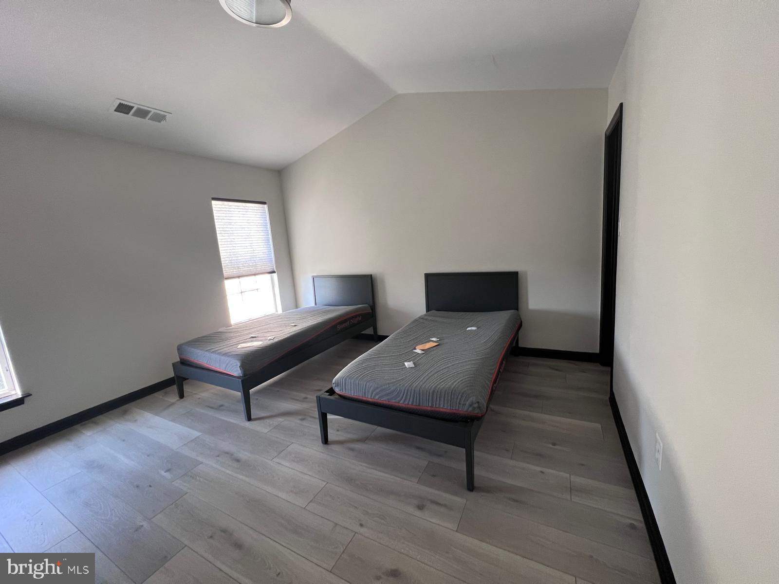 COLONNADE AT DULLES - Residential