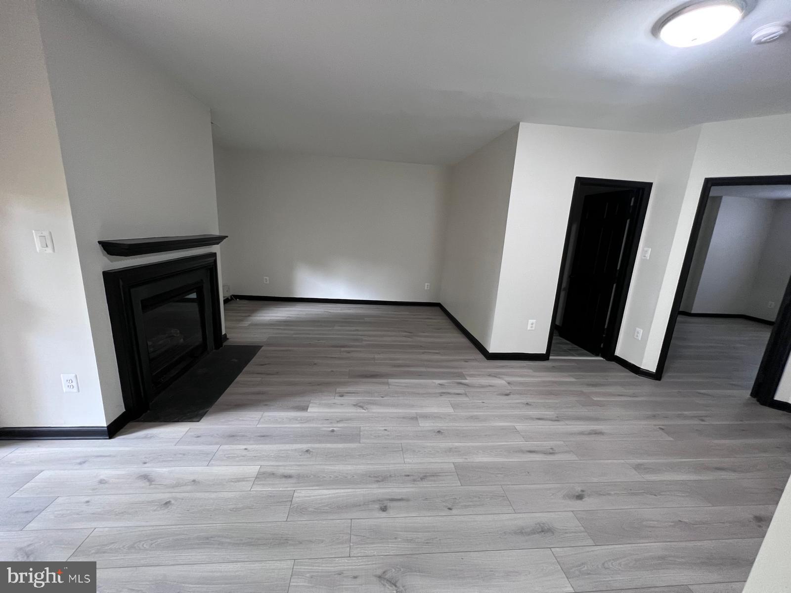 COLONNADE AT DULLES - Residential