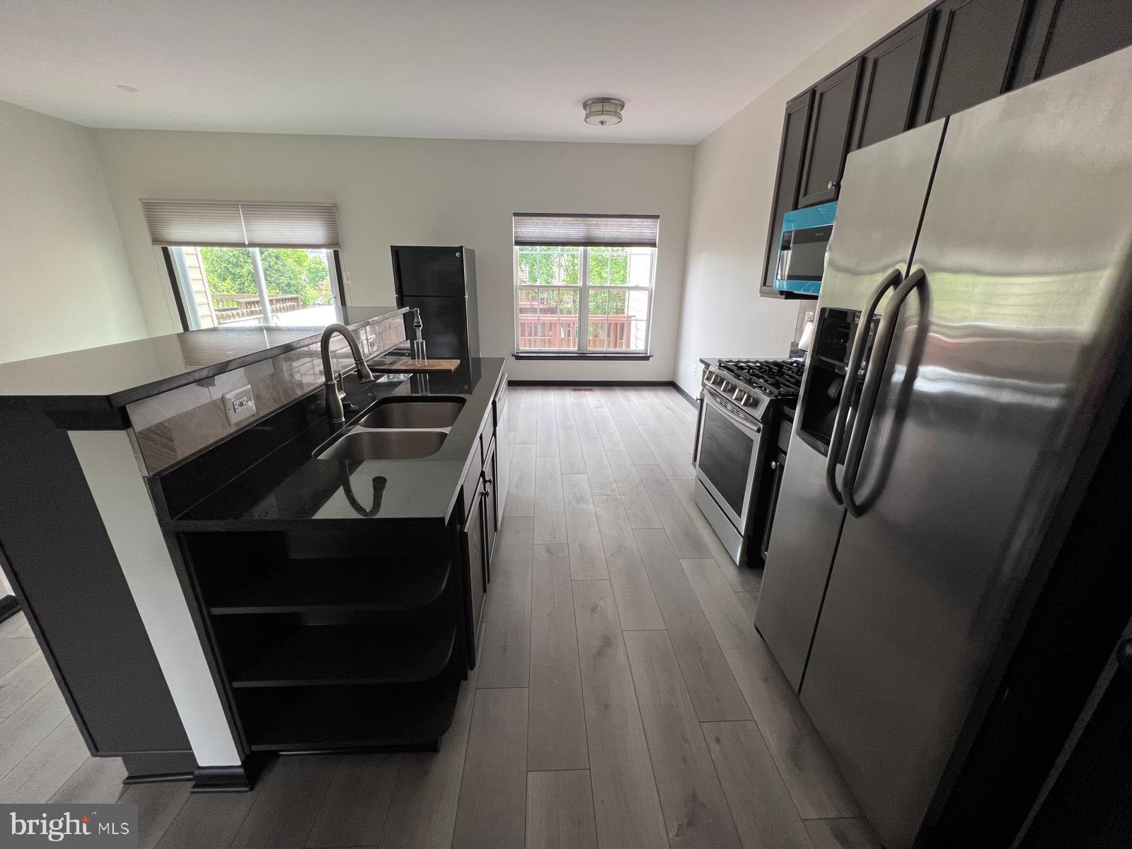 COLONNADE AT DULLES - Residential