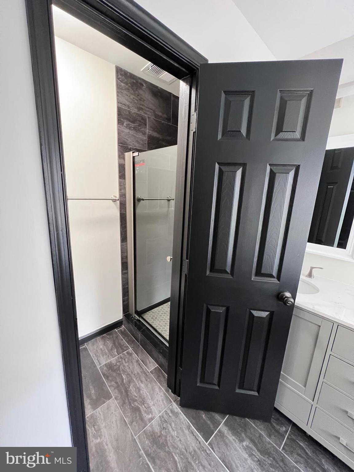 COLONNADE AT DULLES - Residential