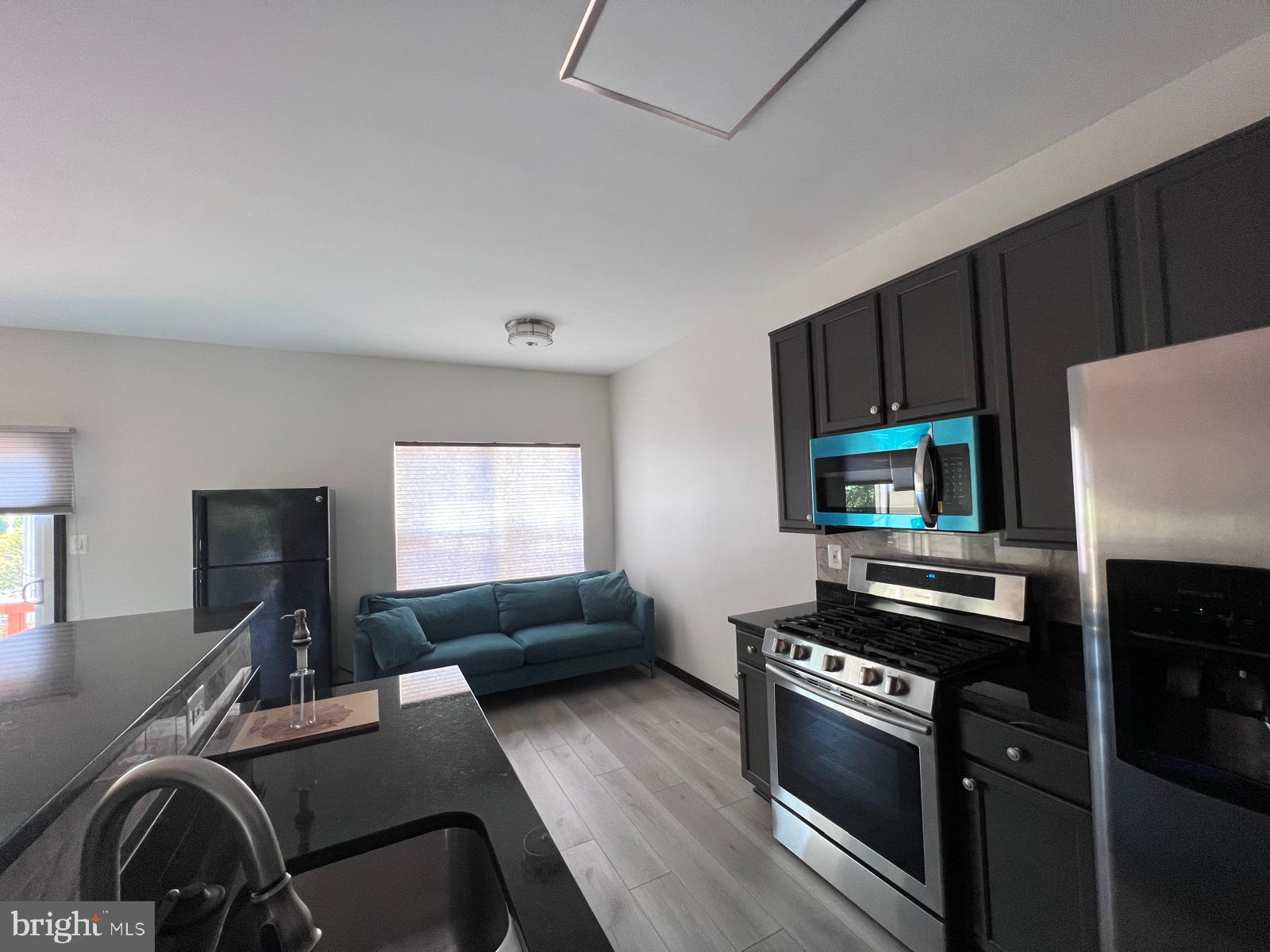 COLONNADE AT DULLES - Residential