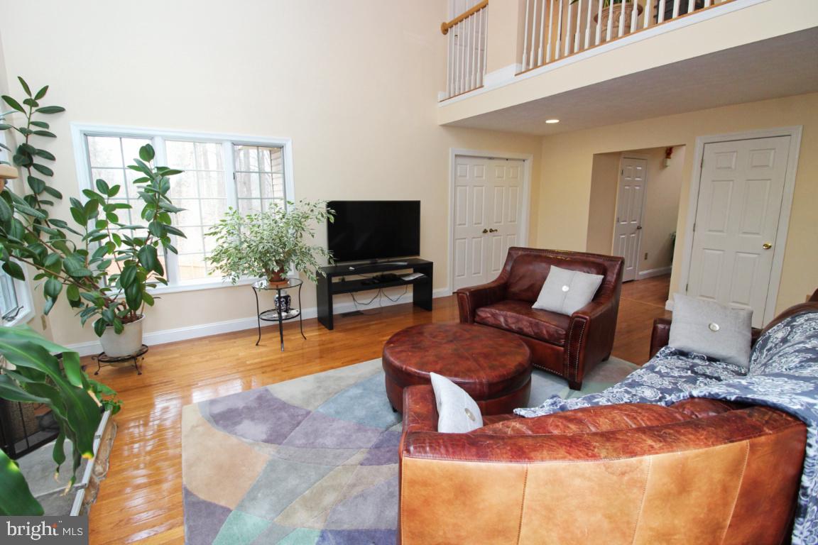 CROMWELL WOODS - Residential