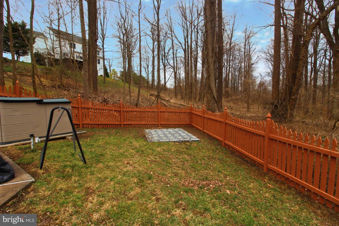 CROMWELL WOODS - Residential