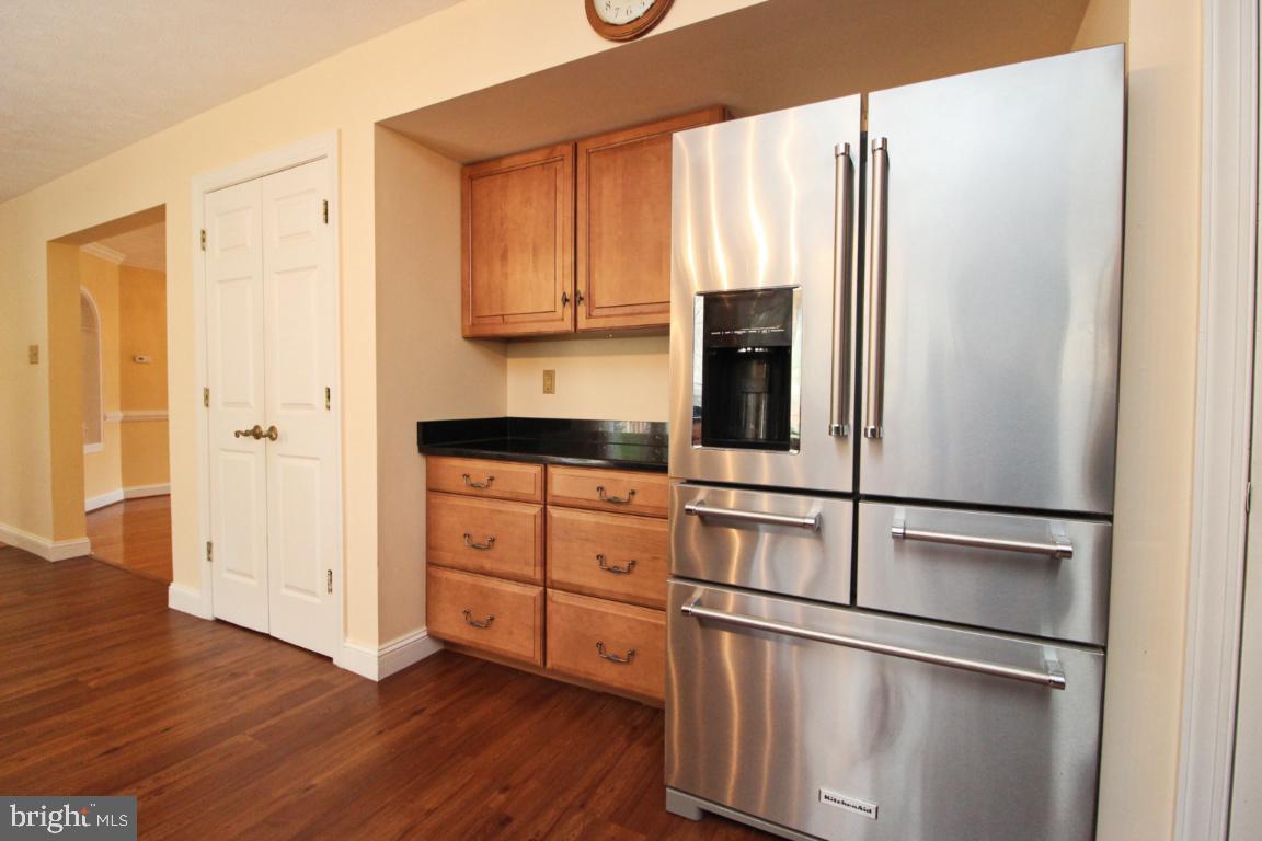 CROMWELL WOODS - Residential