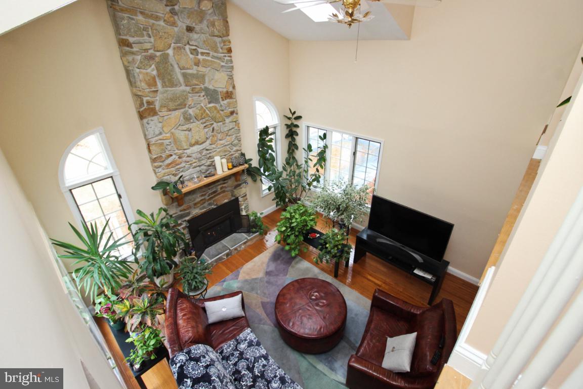 CROMWELL WOODS - Residential