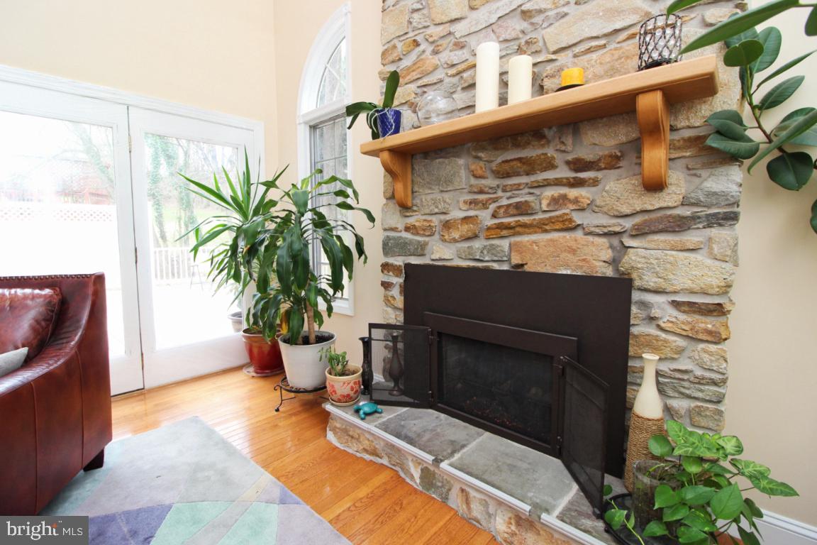 CROMWELL WOODS - Residential