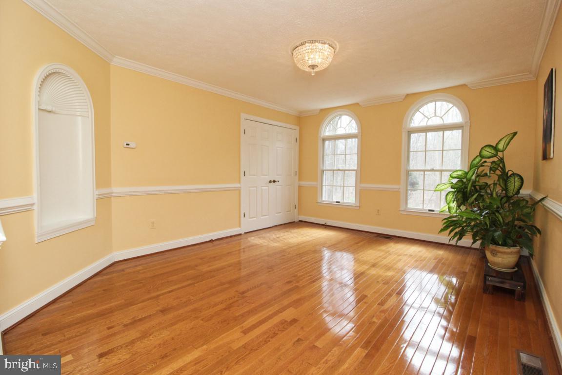 CROMWELL WOODS - Residential